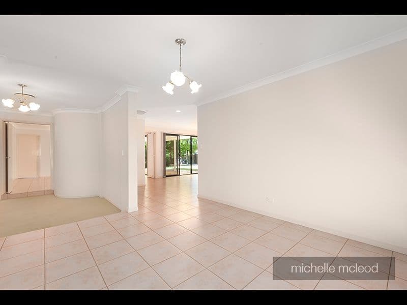 6 Summerfield Place, Kenmore QLD 4069, Kenmore - Thumbnail 8
