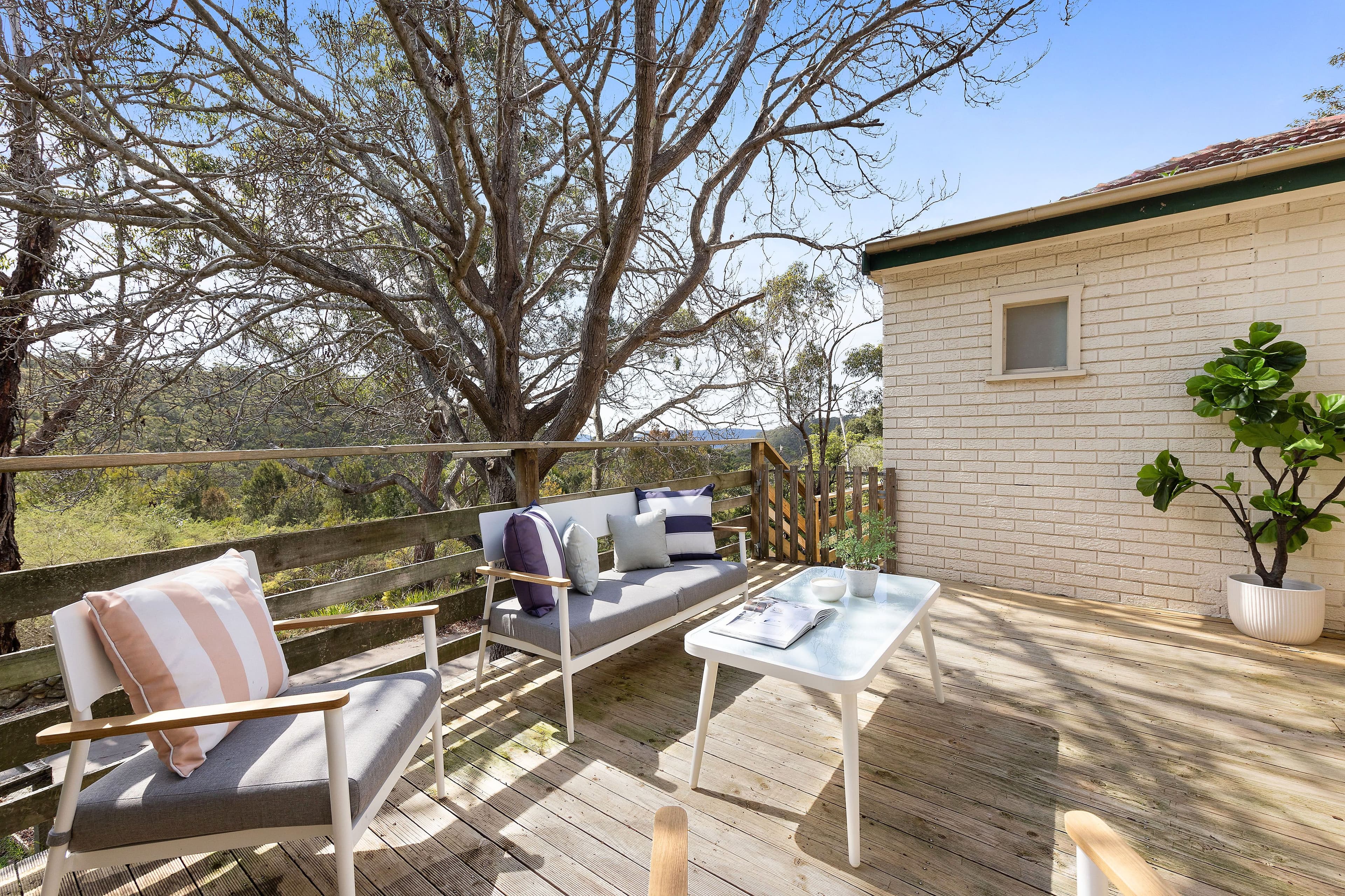27 Seaview Street, Mount Kuring-Gai NSW 2080, Mount Kuring-Gai - Thumbnail 4