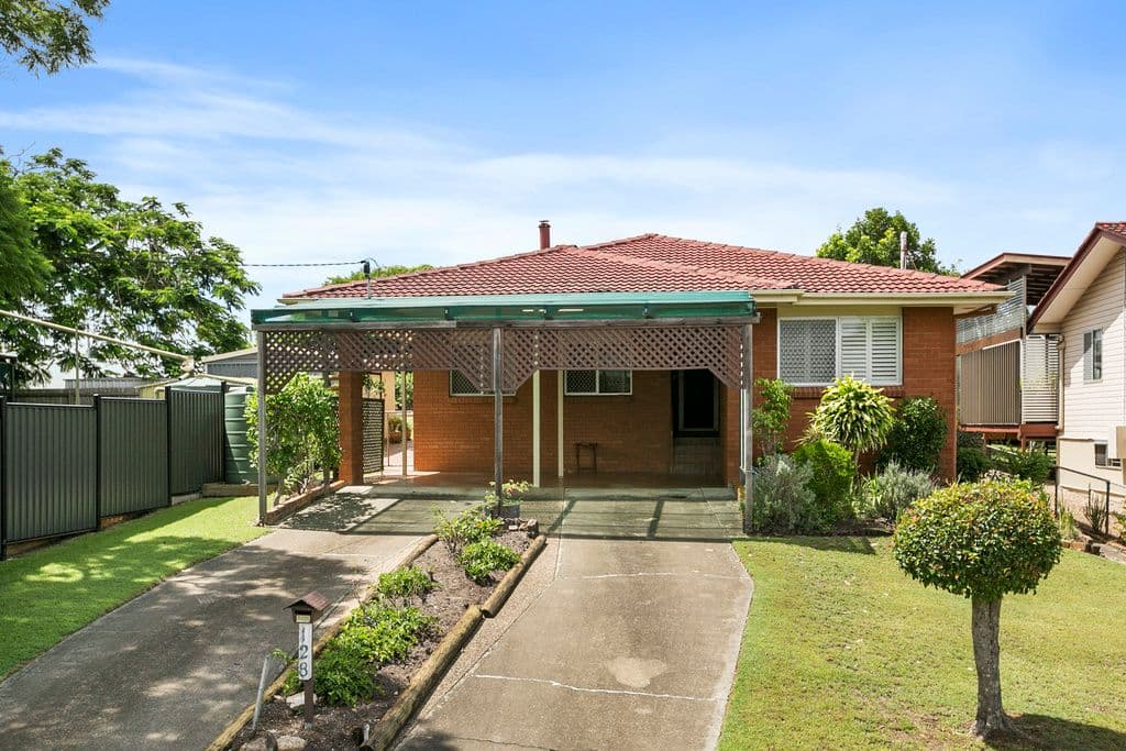 128 Ainsworth Street, Salisbury QLD 4107, Salisbury - Image 1