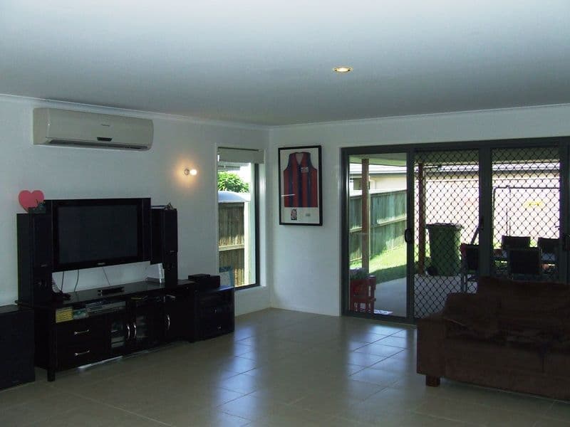 12 Cockatoo Court, BEERWAH QLD 4519, Beerwah - Thumbnail 3