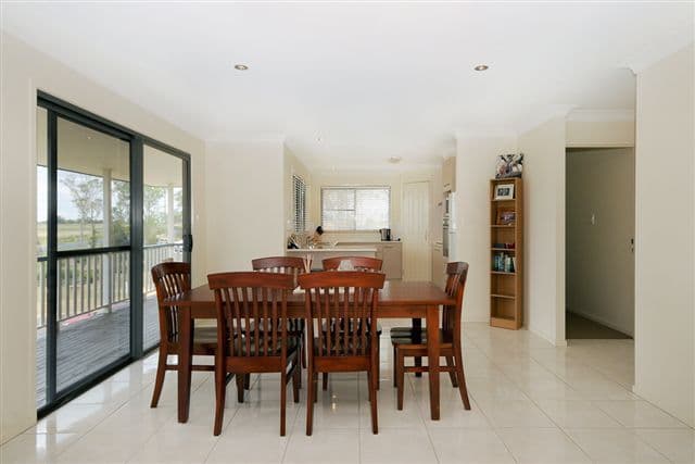 25 Camborne Street, HIGHFIELDS QLD 4352, Highfields - Thumbnail 3