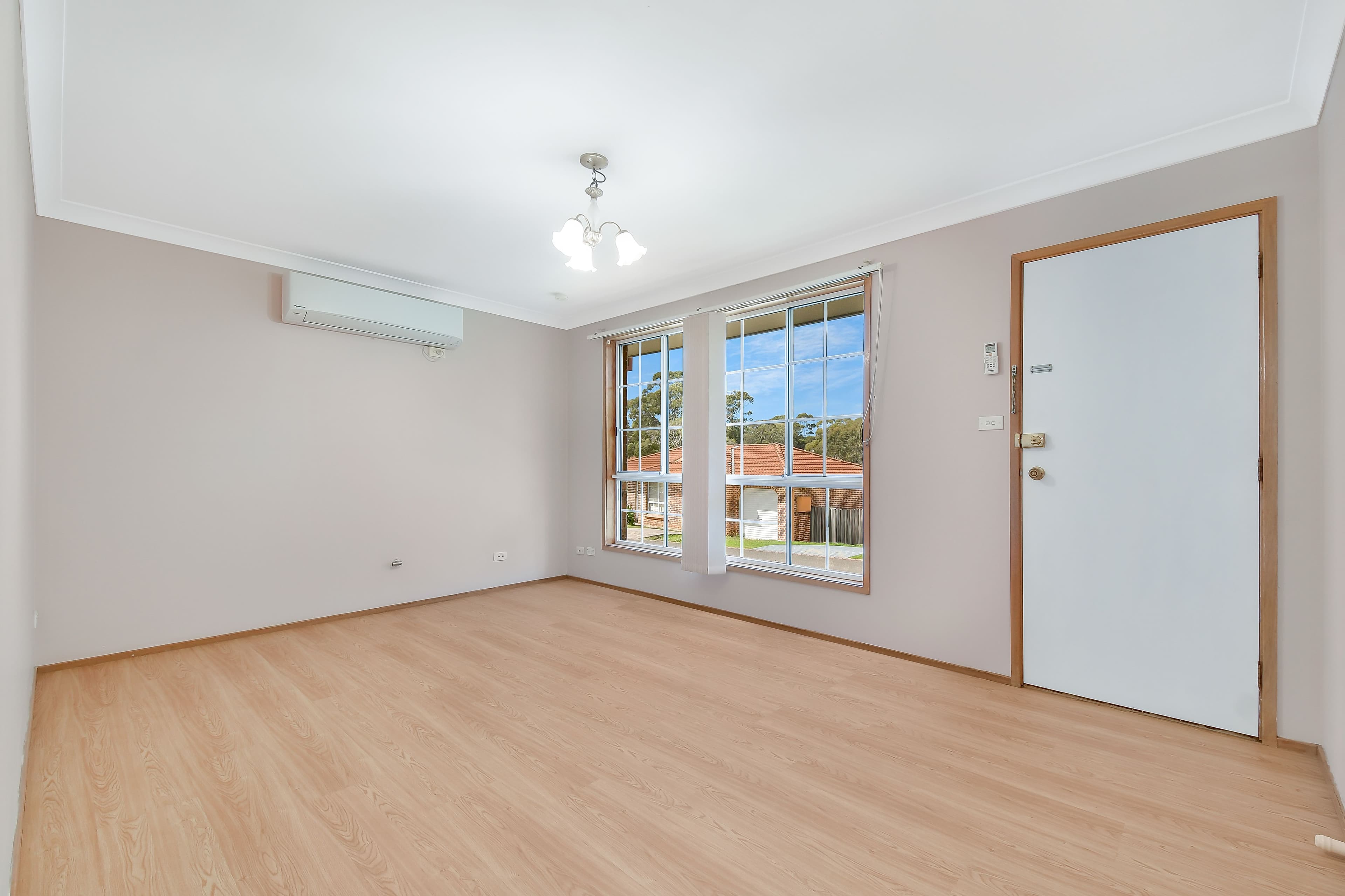 10 Glenella Way, Minto - Thumbnail 2