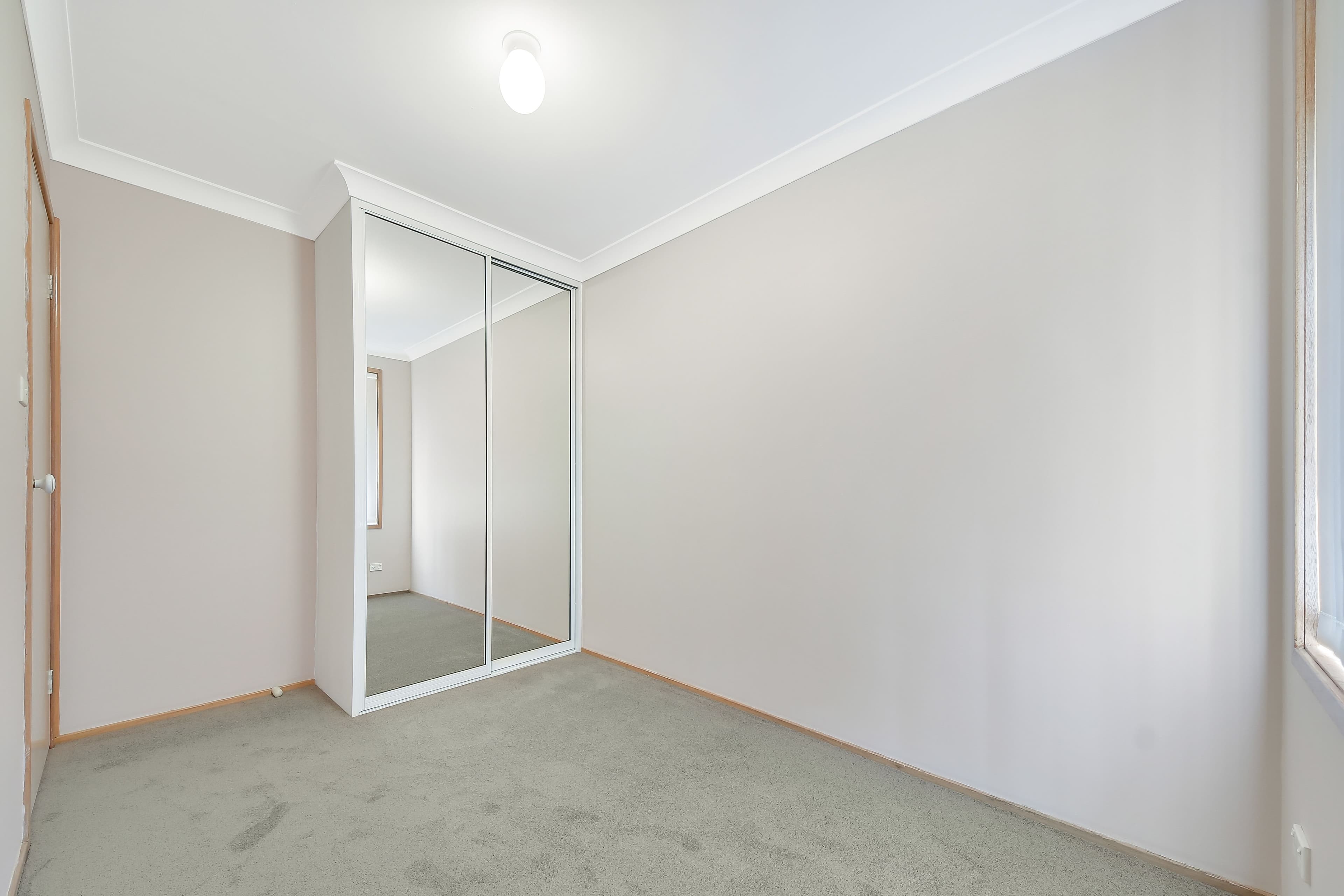 10 Glenella Way, Minto - Thumbnail 8