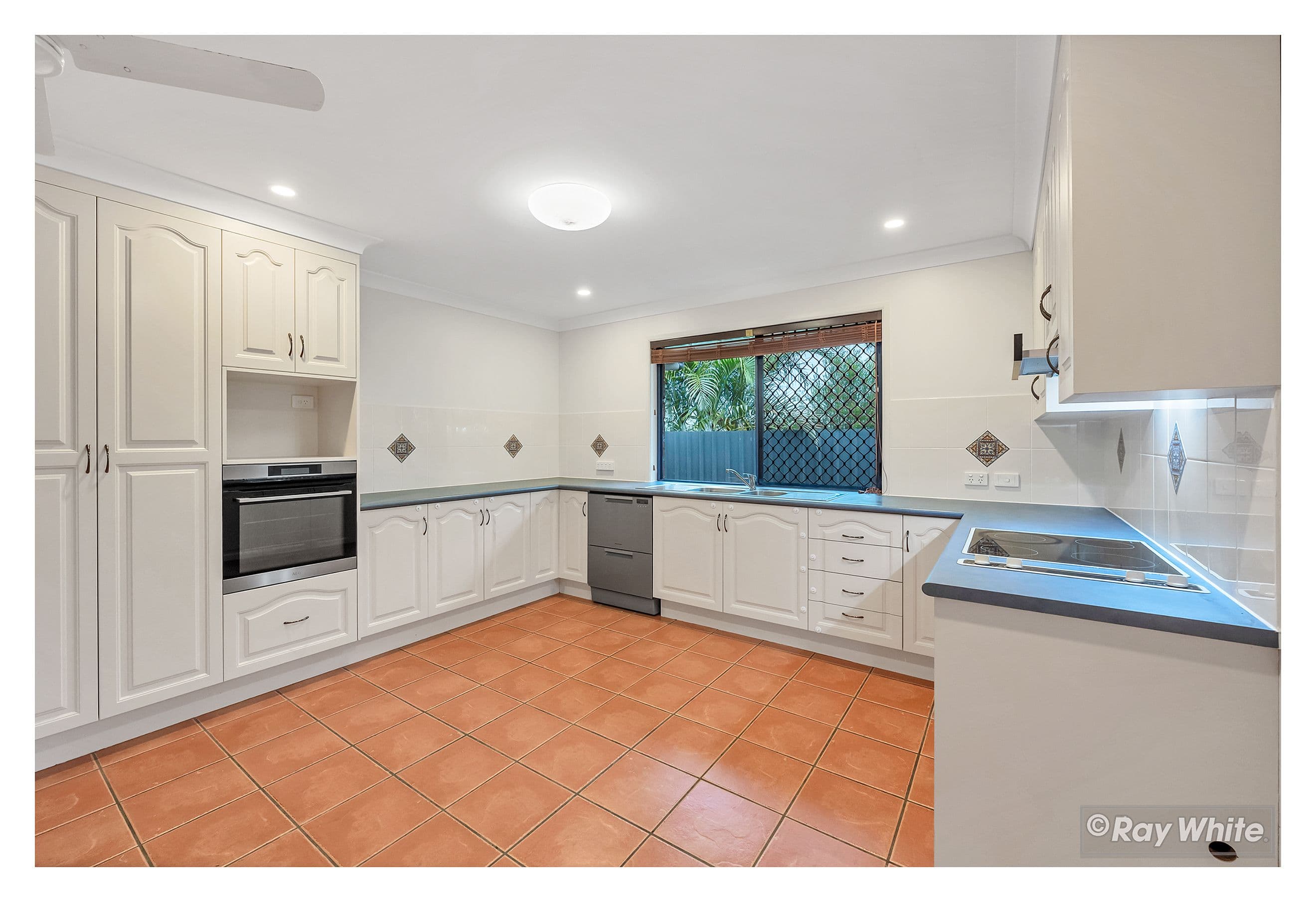 11 Price Drive, Glenlee QLD 4711, Glenlee - Thumbnail 3