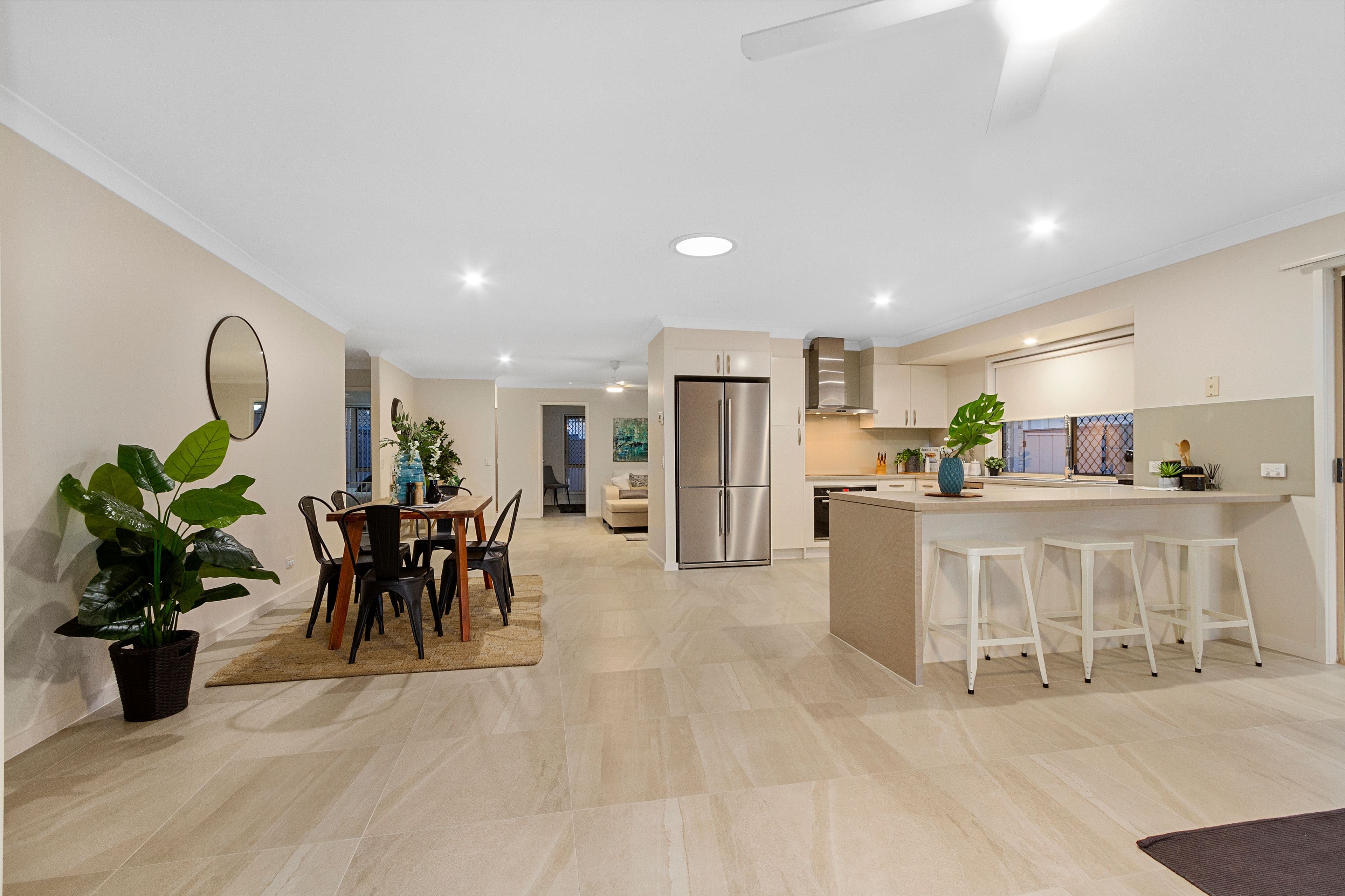 90 Burrendong Road, Coombabah QLD 4216, Coombabah - Thumbnail 6