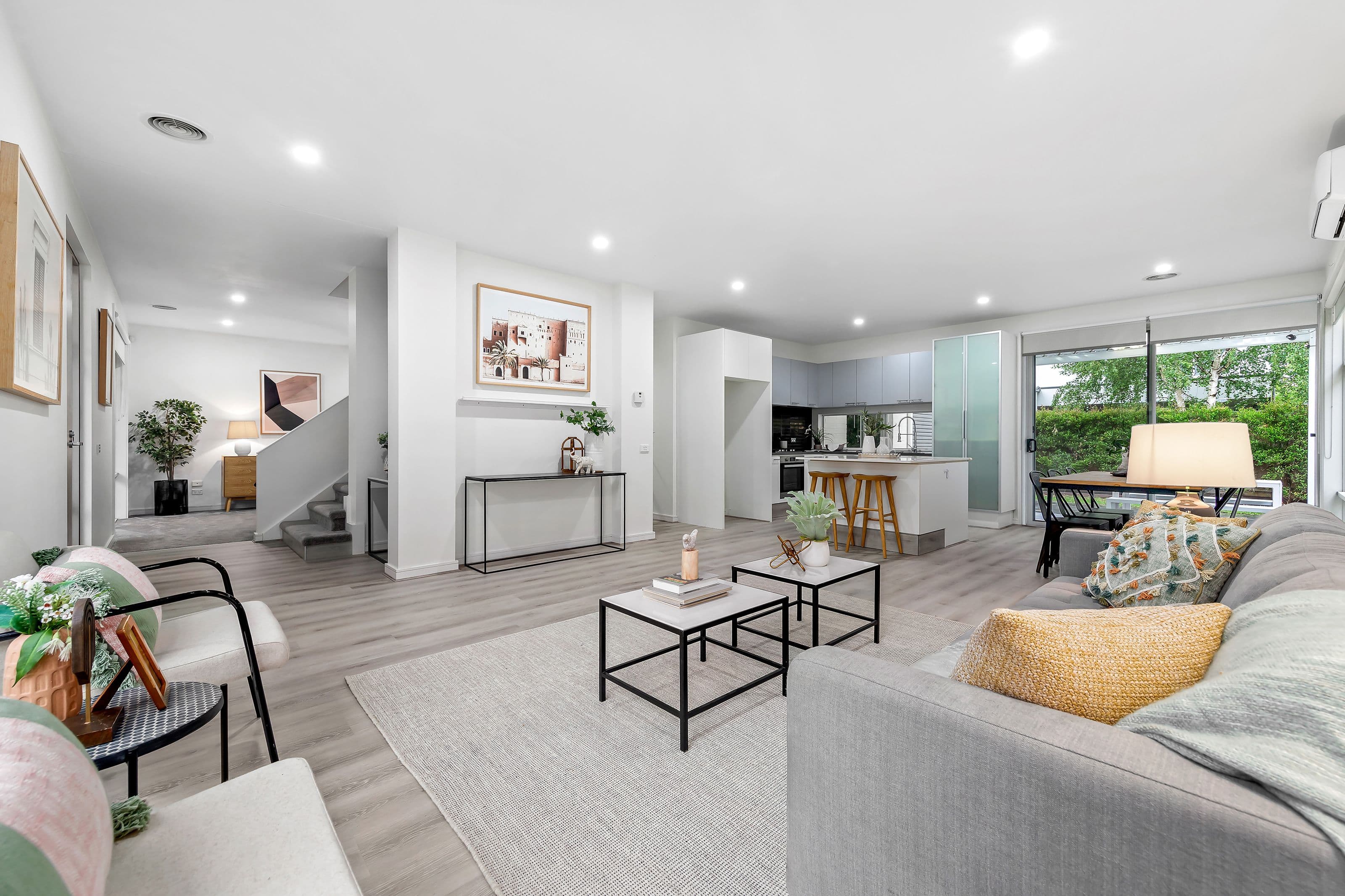 25 Lansdowne Circuit, Mulgrave VIC 3170, Mulgrave - Thumbnail 2