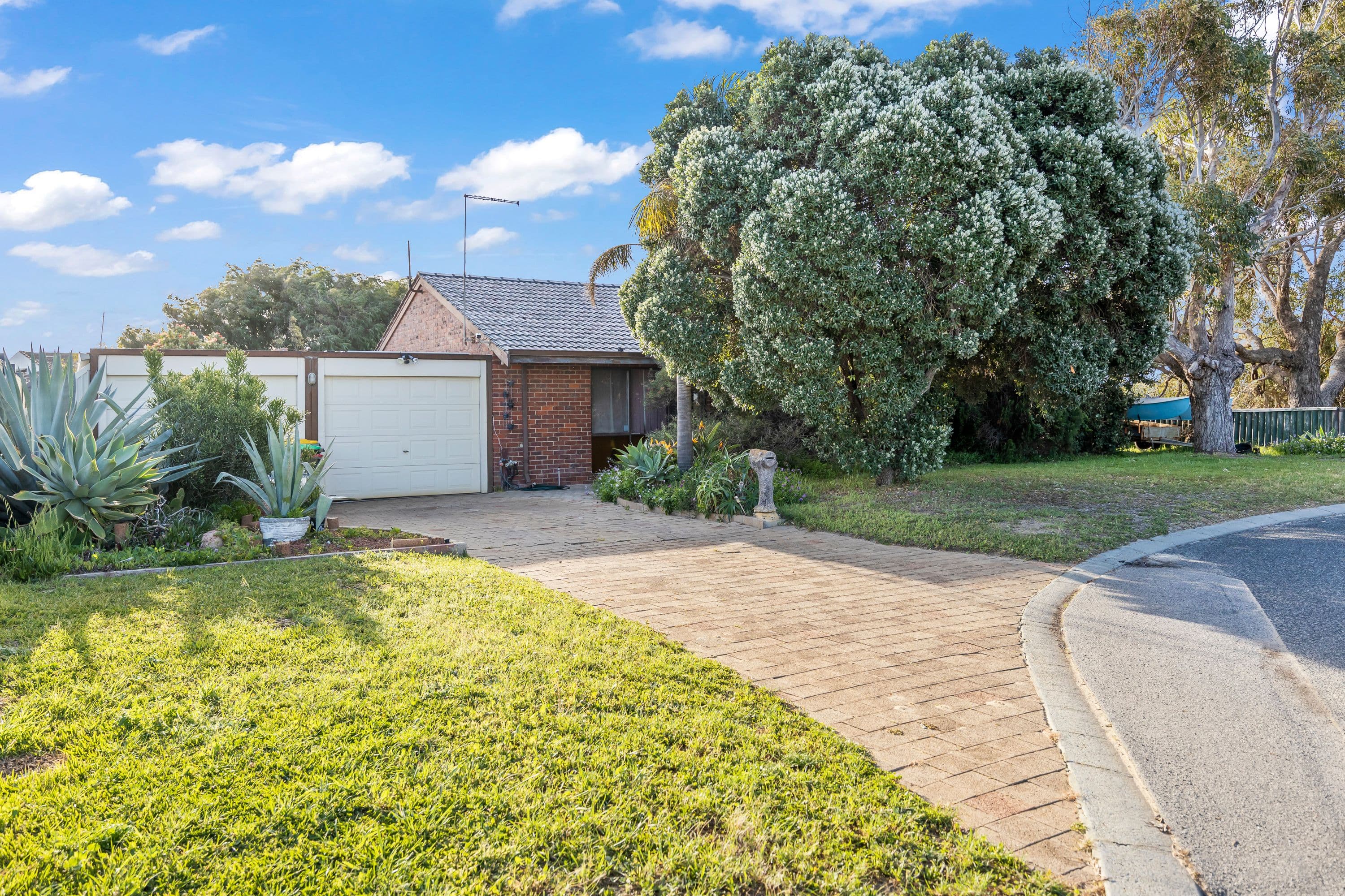 21 Evans Place, Two Rocks WA 6037, Two Rocks - Thumbnail 2