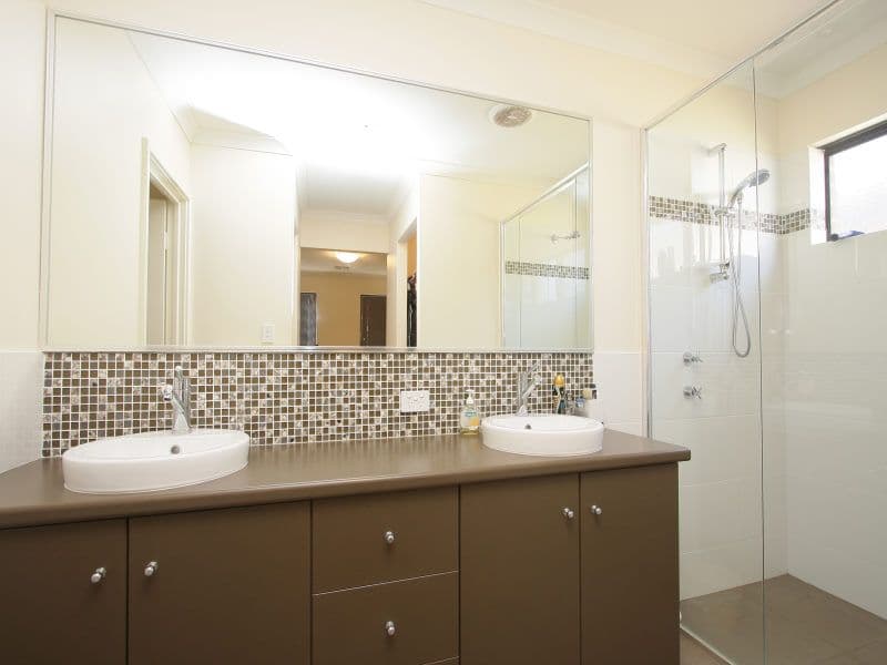 3 Tulip Way, EAST CANNINGTON WA 6107, East Cannington - Thumbnail 3