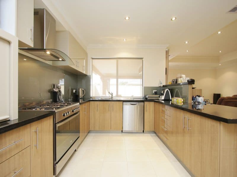 3 Tulip Way, EAST CANNINGTON WA 6107, East Cannington - Thumbnail 6