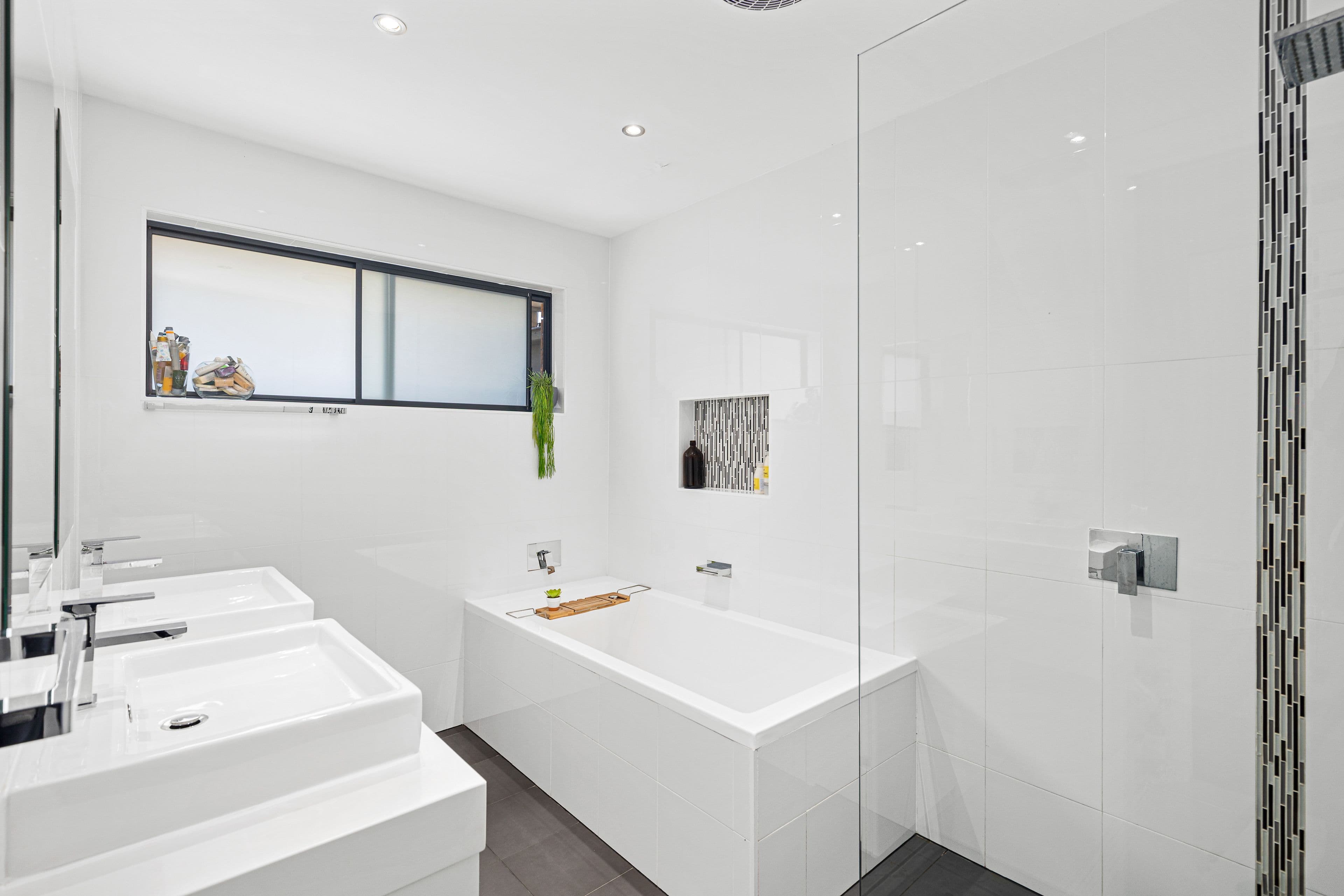 17 Gipps Crescent, Barrack Heights NSW 2528, Barrack Heights - Thumbnail 8
