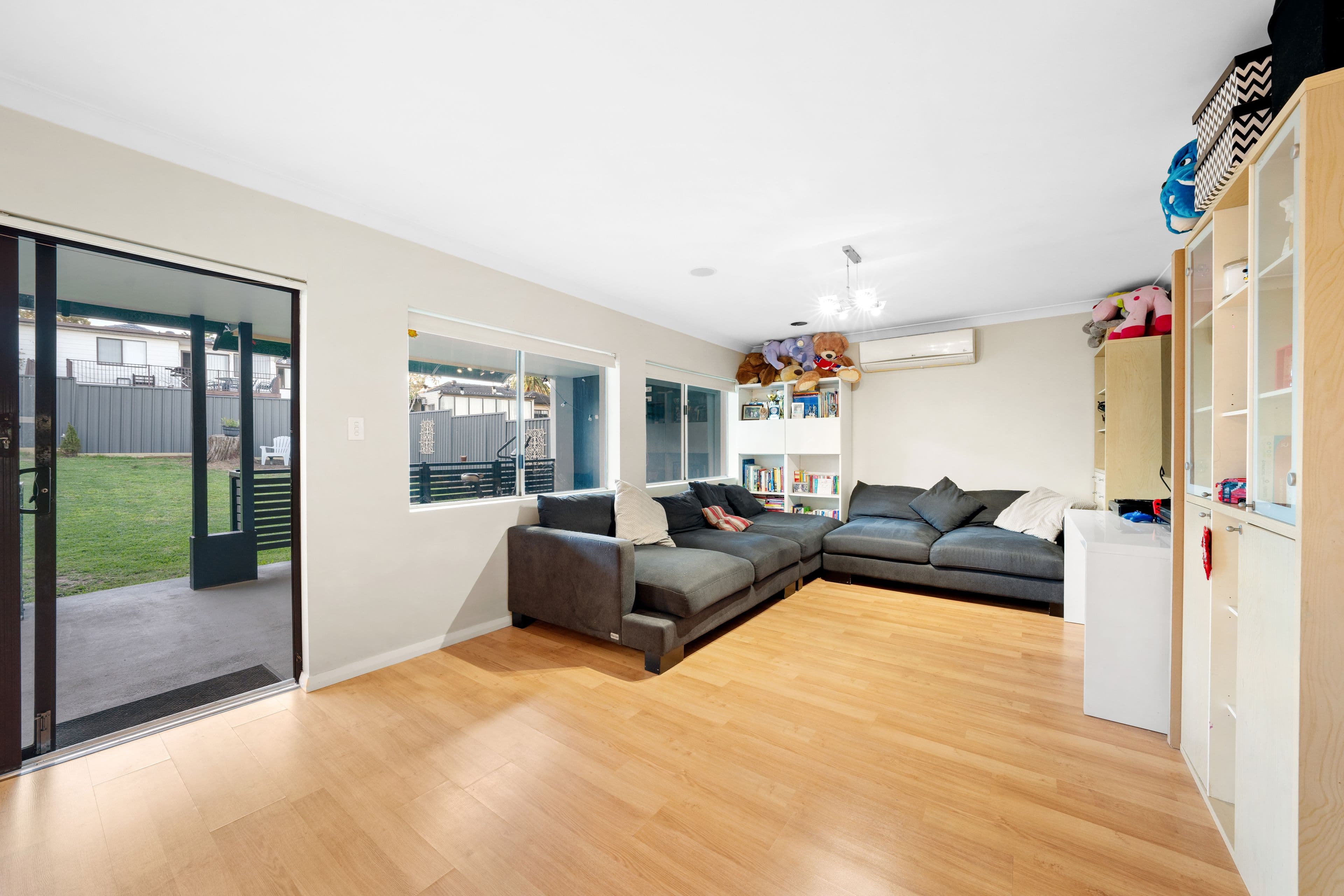 5 Lindsay Place, Mount Pritchard NSW 2170, Mount Pritchard - Thumbnail 3