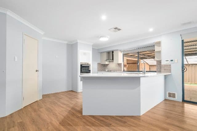8 Brittania Parade, Wandina WA 6530, Wandina - Thumbnail 7