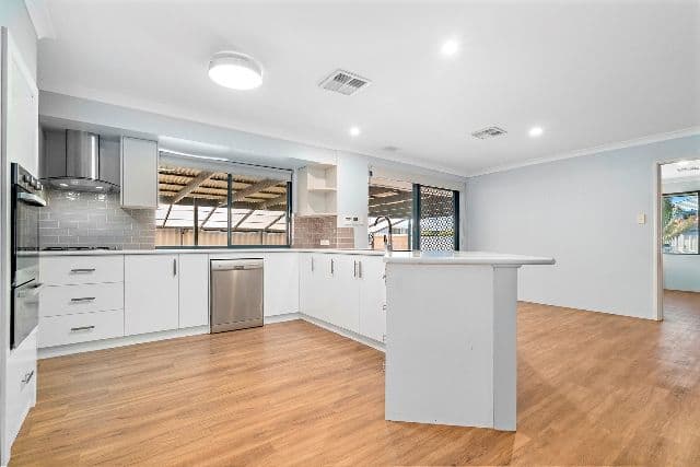 8 Brittania Parade, Wandina WA 6530, Wandina - Thumbnail 8