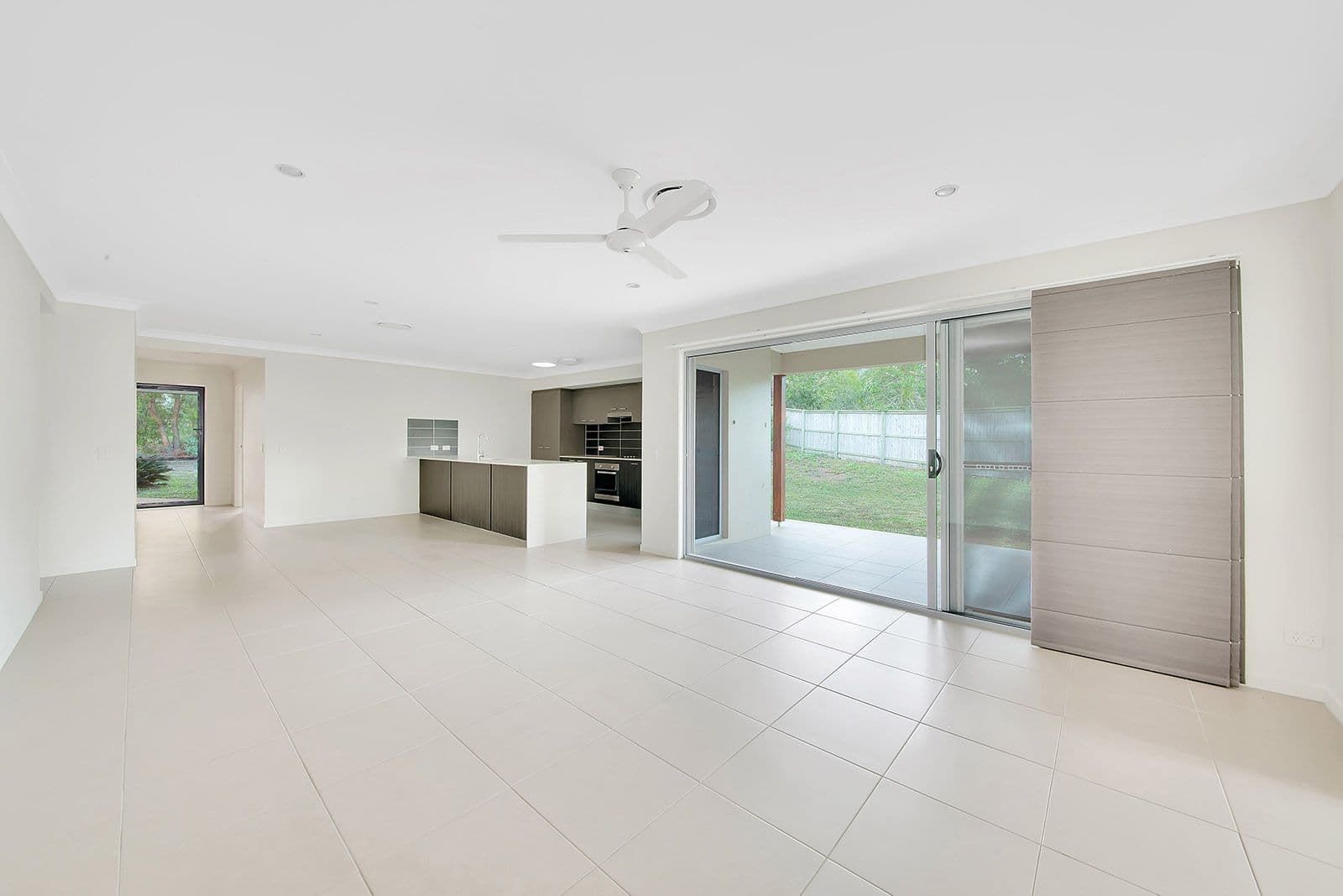 16 Carlsson Place, Kirkwood QLD 4680, Kirkwood - Thumbnail 5