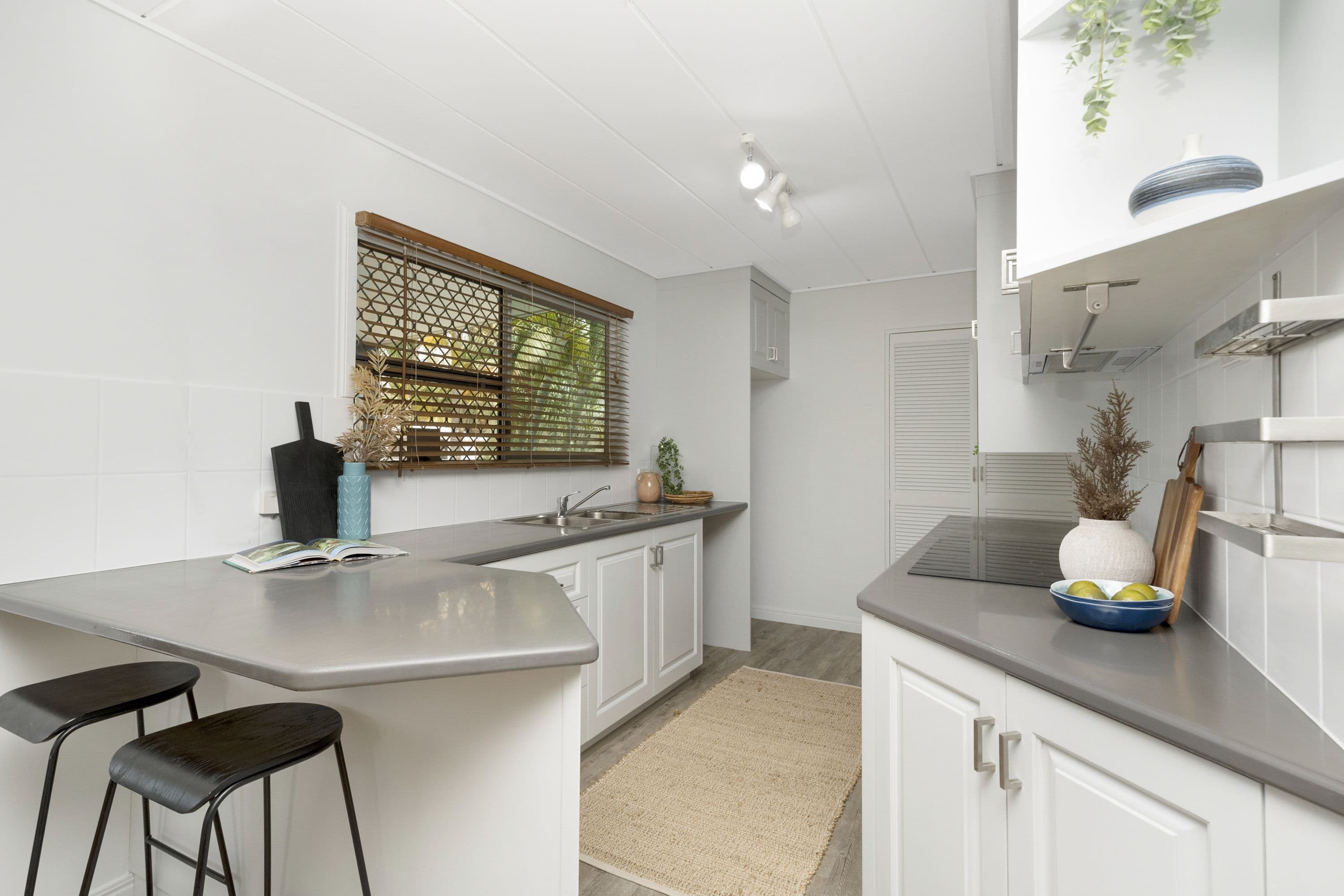 70 Peter Street, Kelso QLD 4815, Kelso - Thumbnail 3