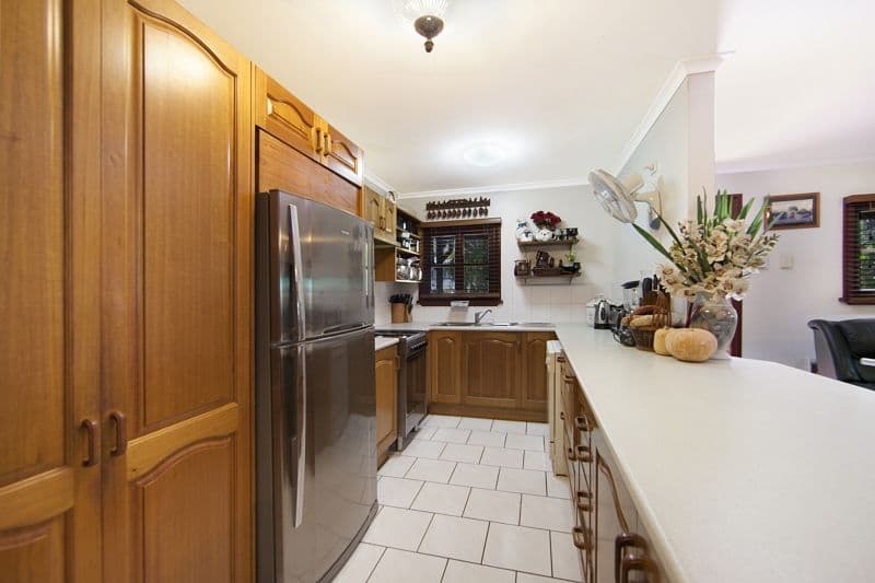29 Eleventh Avenue, RAILWAY ESTATE QLD 4810, Railway Estate - Thumbnail 3