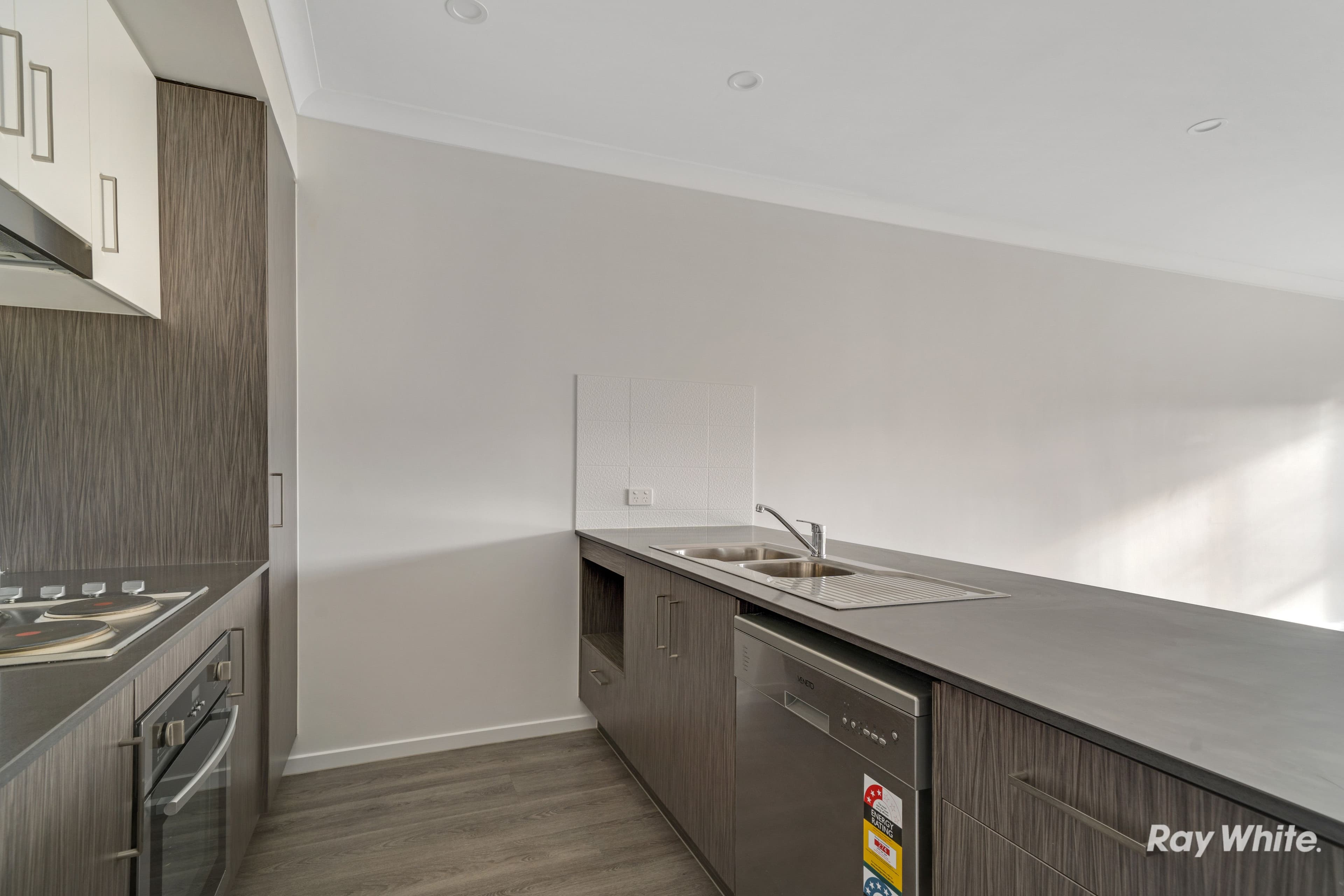20 Fleming Street, Logan Reserve QLD 4133, Logan Reserve - Thumbnail 6