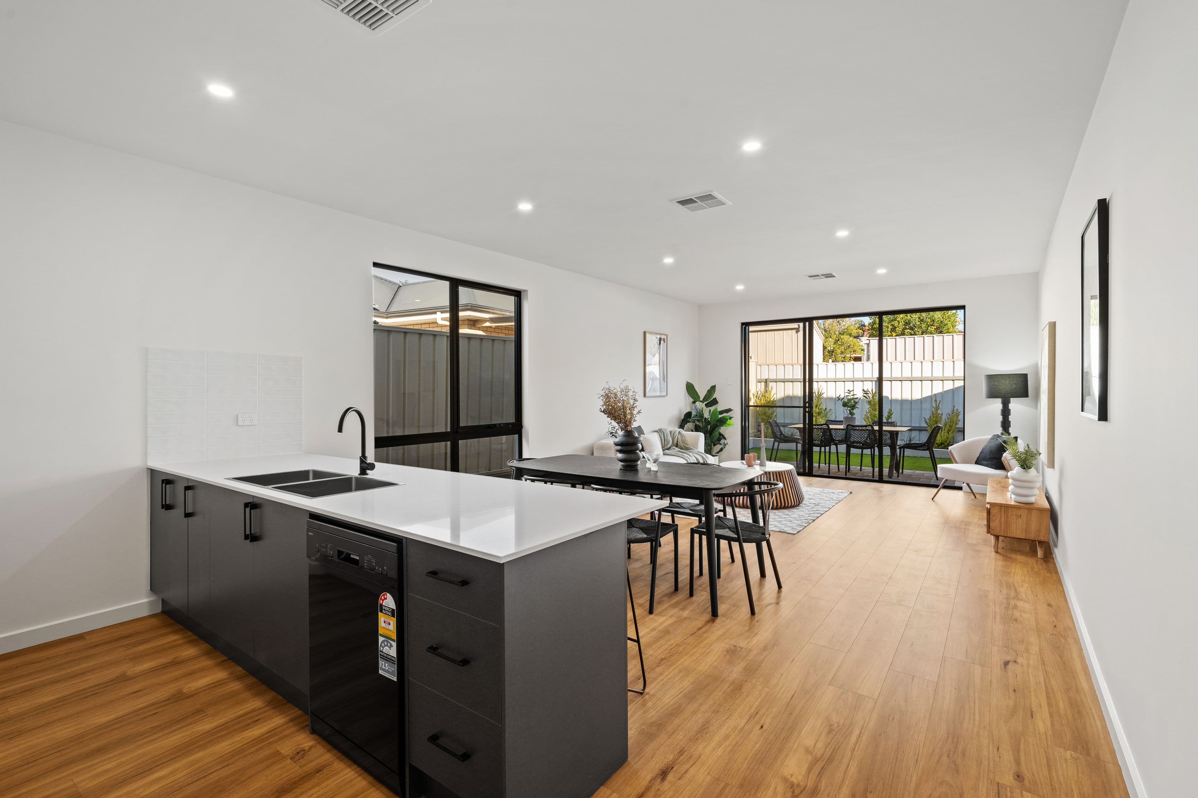 26 Sutton Avenue, Seacombe Gardens SA 5047, Seacombe Gardens - Thumbnail 4