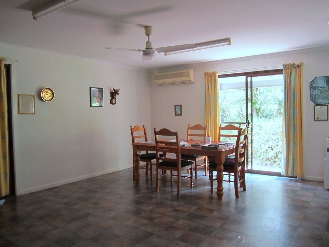 52 Summit Road, POMONA QLD 4568, Pomona - Image 1