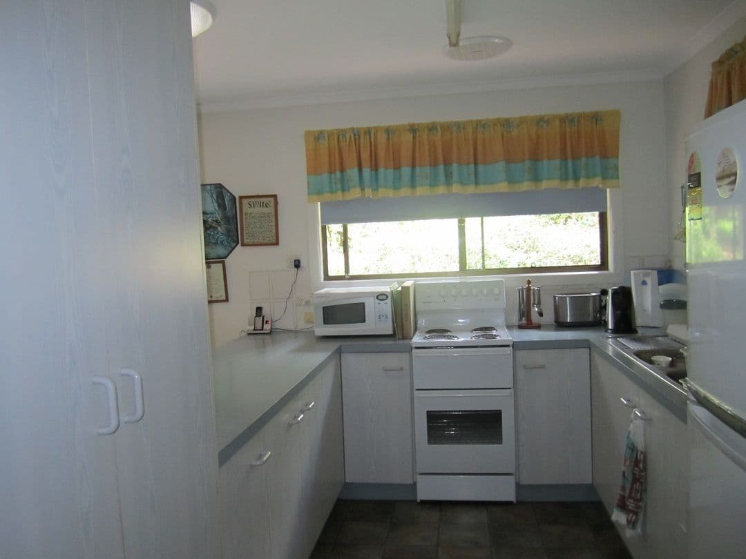 52 Summit Road, POMONA QLD 4568, Pomona - Thumbnail 2