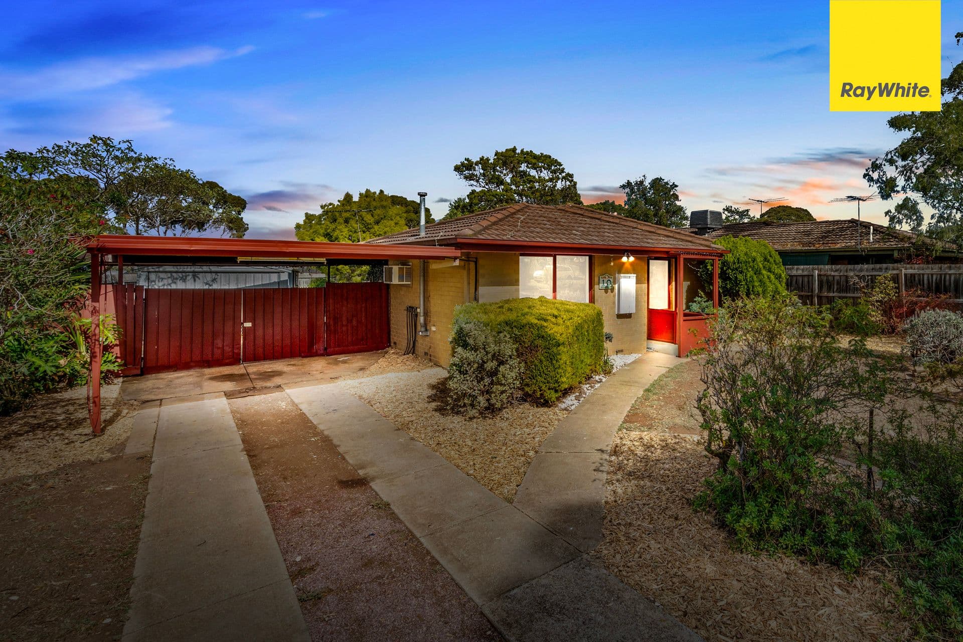 10 Empress Way, Melton West VIC 3337, Melton West - Thumbnail 2