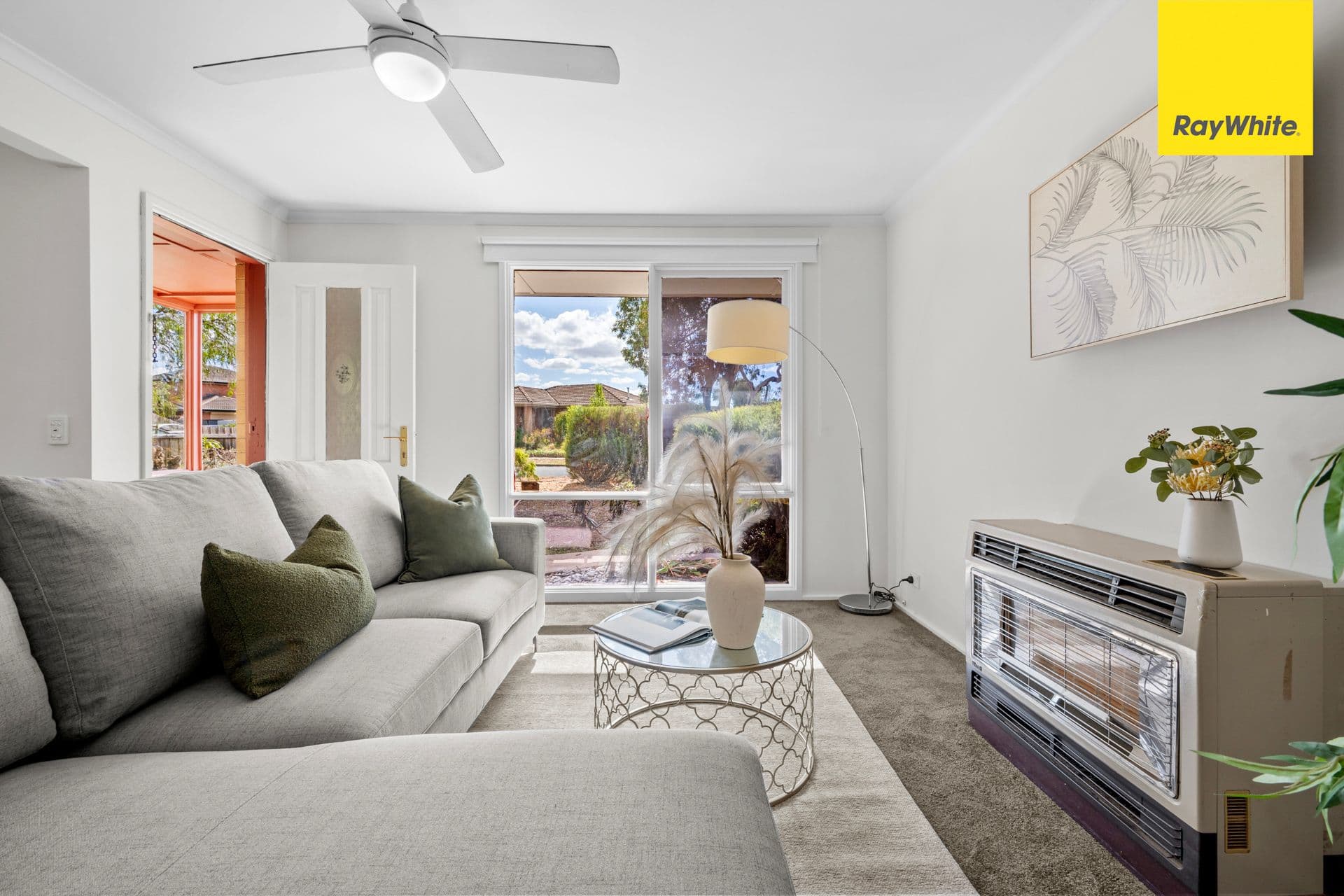 10 Empress Way, Melton West VIC 3337, Melton West - Thumbnail 3
