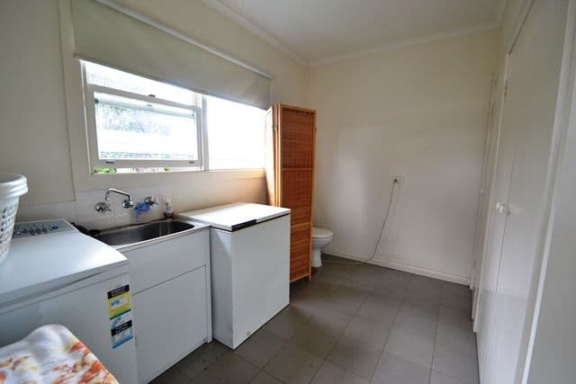 19 Tallarook Street, Seymour VIC 3660, Seymour - Thumbnail 8