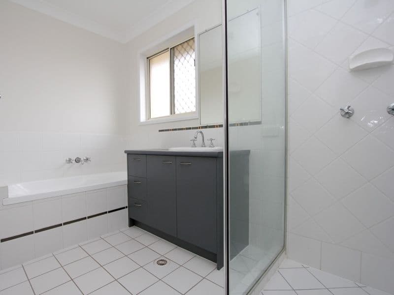 14 Karajini Crescent, PARKINSON QLD 4115, Parkinson - Thumbnail 4