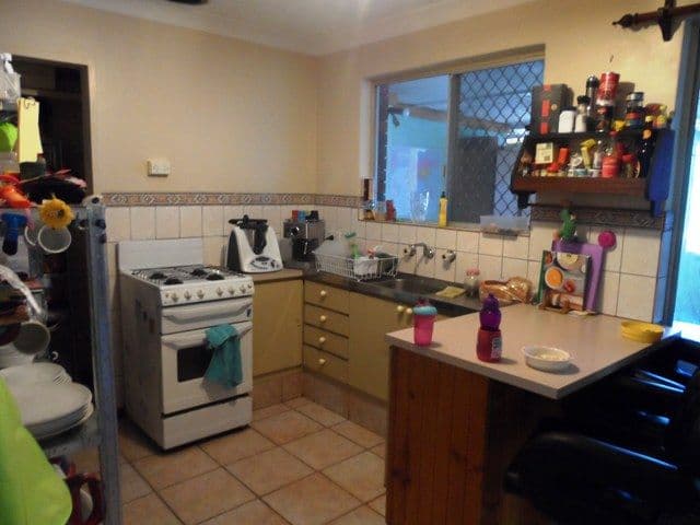 7 Sicklemore Road, PARMELIA WA 6167, Parmelia - Thumbnail 2