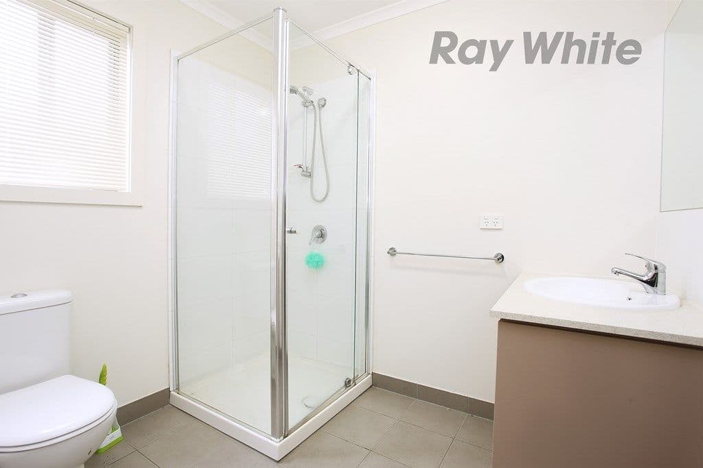 76 Kinglake Drive, WYNDHAM VALE VIC 3024, Wyndham Vale - Thumbnail 3