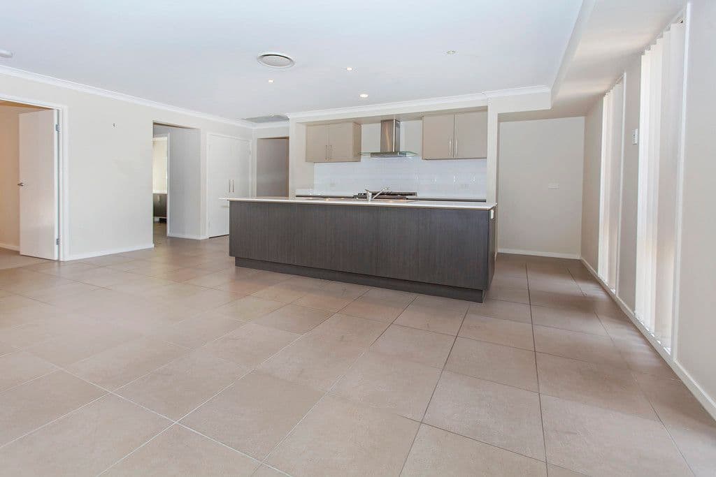 18 Parkview Drive, Springfield Lakes QLD 4300, Springfield Lakes - Thumbnail 3