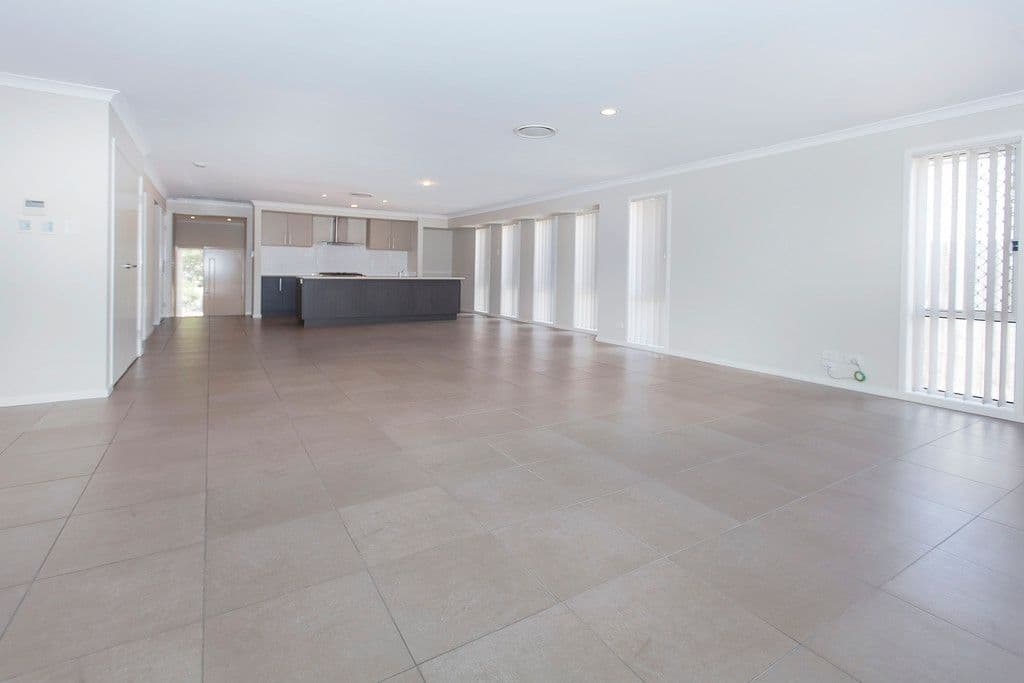 18 Parkview Drive, Springfield Lakes QLD 4300, Springfield Lakes - Thumbnail 4