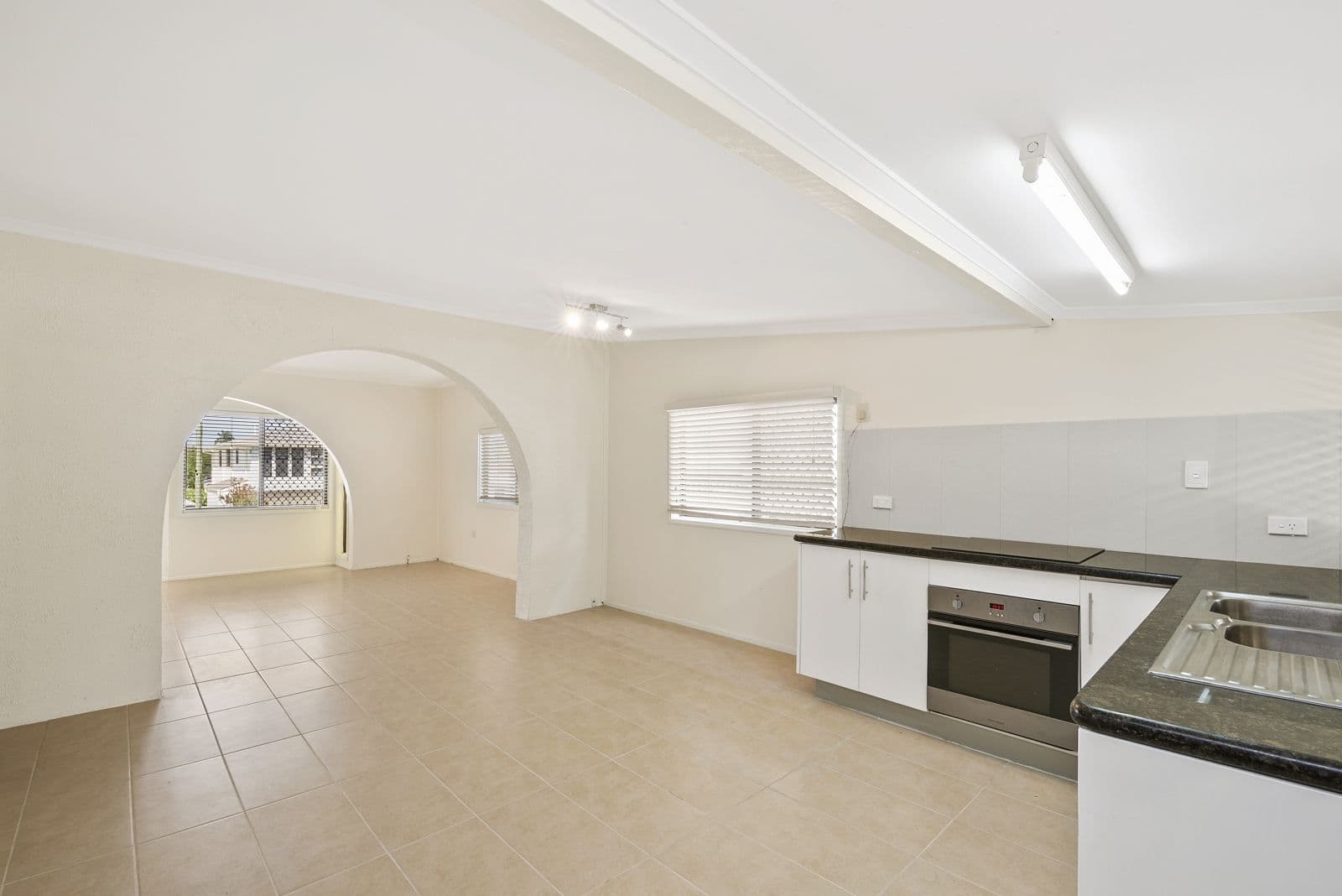 30 Hale Street, Margate QLD 4019, Margate - Thumbnail 2