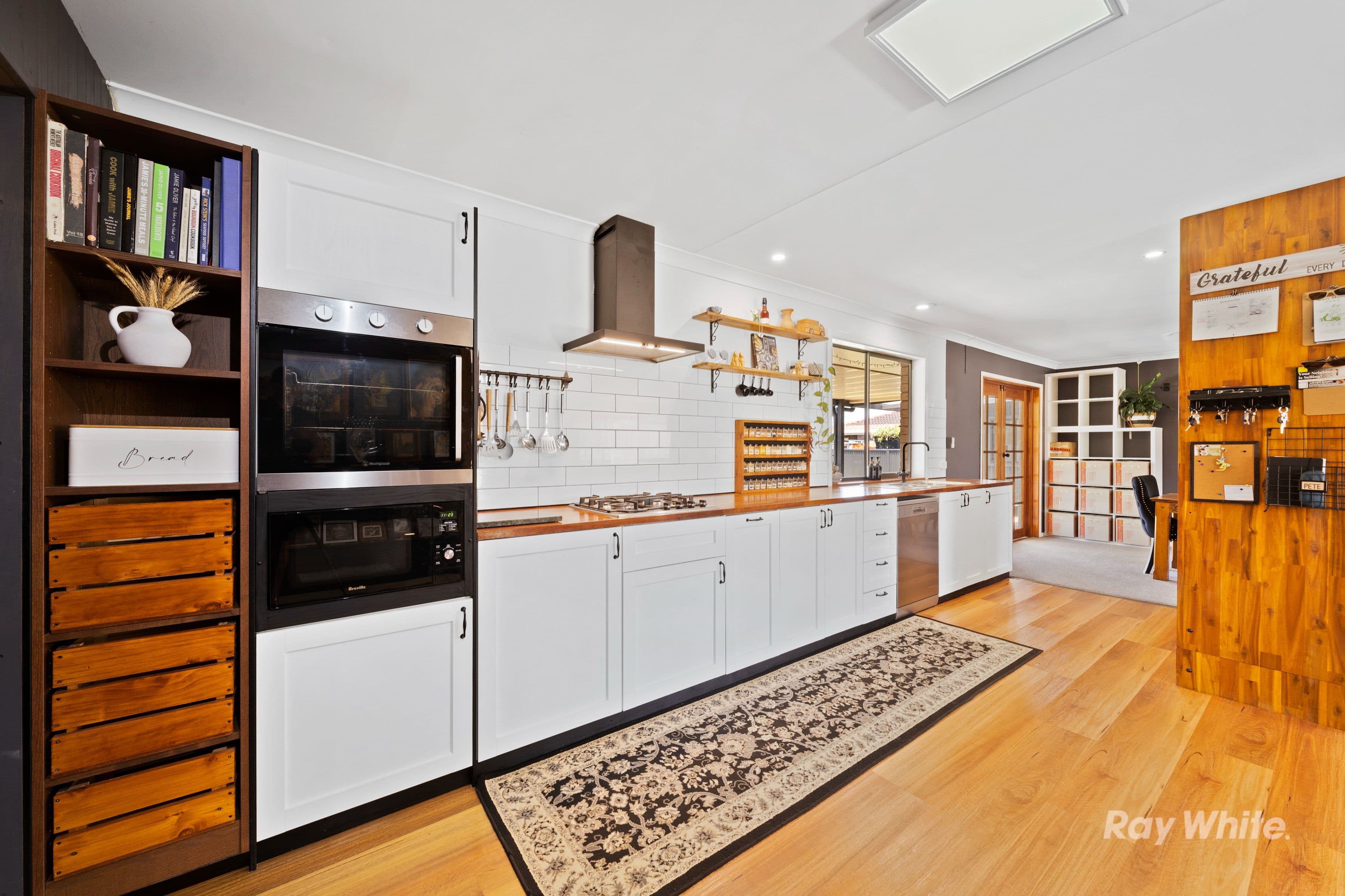 12 Robert Stanley Drive, Mount Warren Park QLD 4207, Mount Warren Park - Thumbnail 3