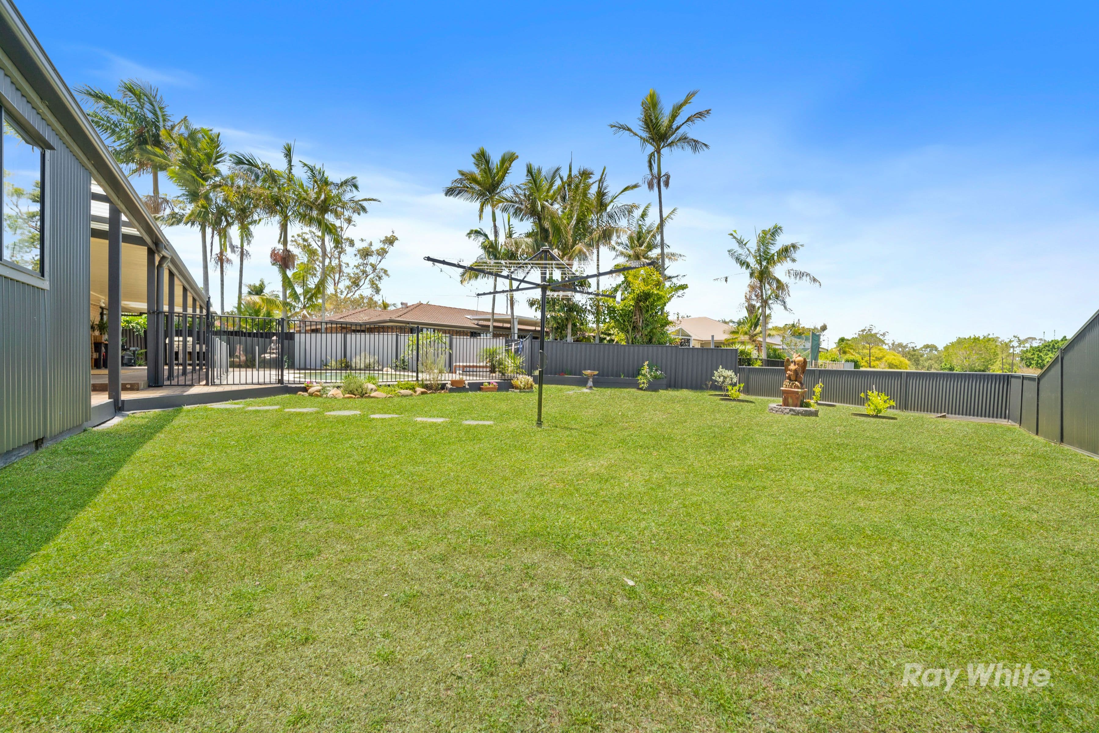 12 Robert Stanley Drive, Mount Warren Park QLD 4207, Mount Warren Park - Thumbnail 7