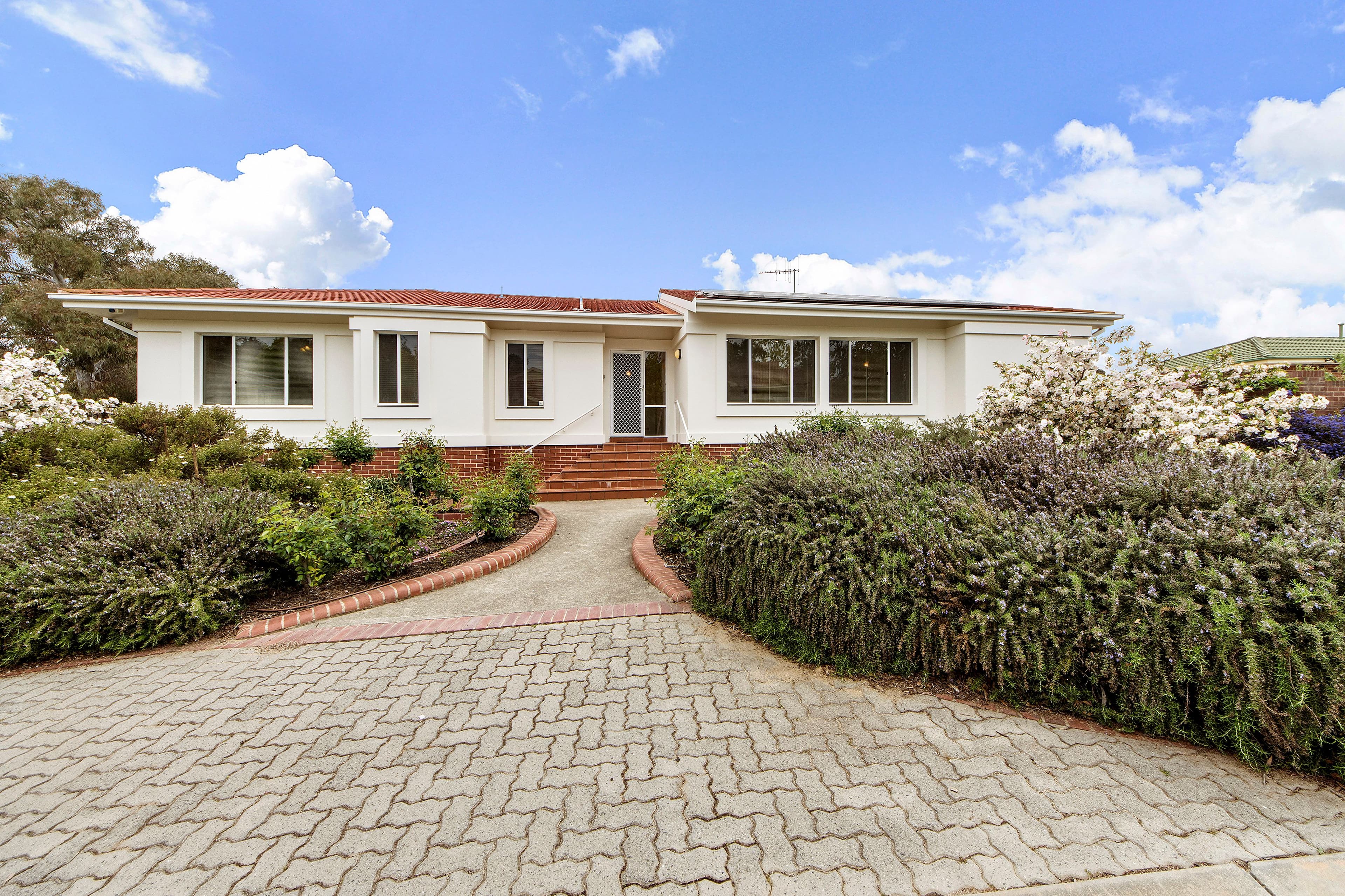2 Ives Court, Melba ACT 2615, Melba - Image 1