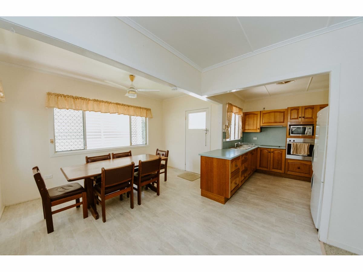 21 Denning Street, Park Avenue QLD, Park Avenue - Thumbnail 3
