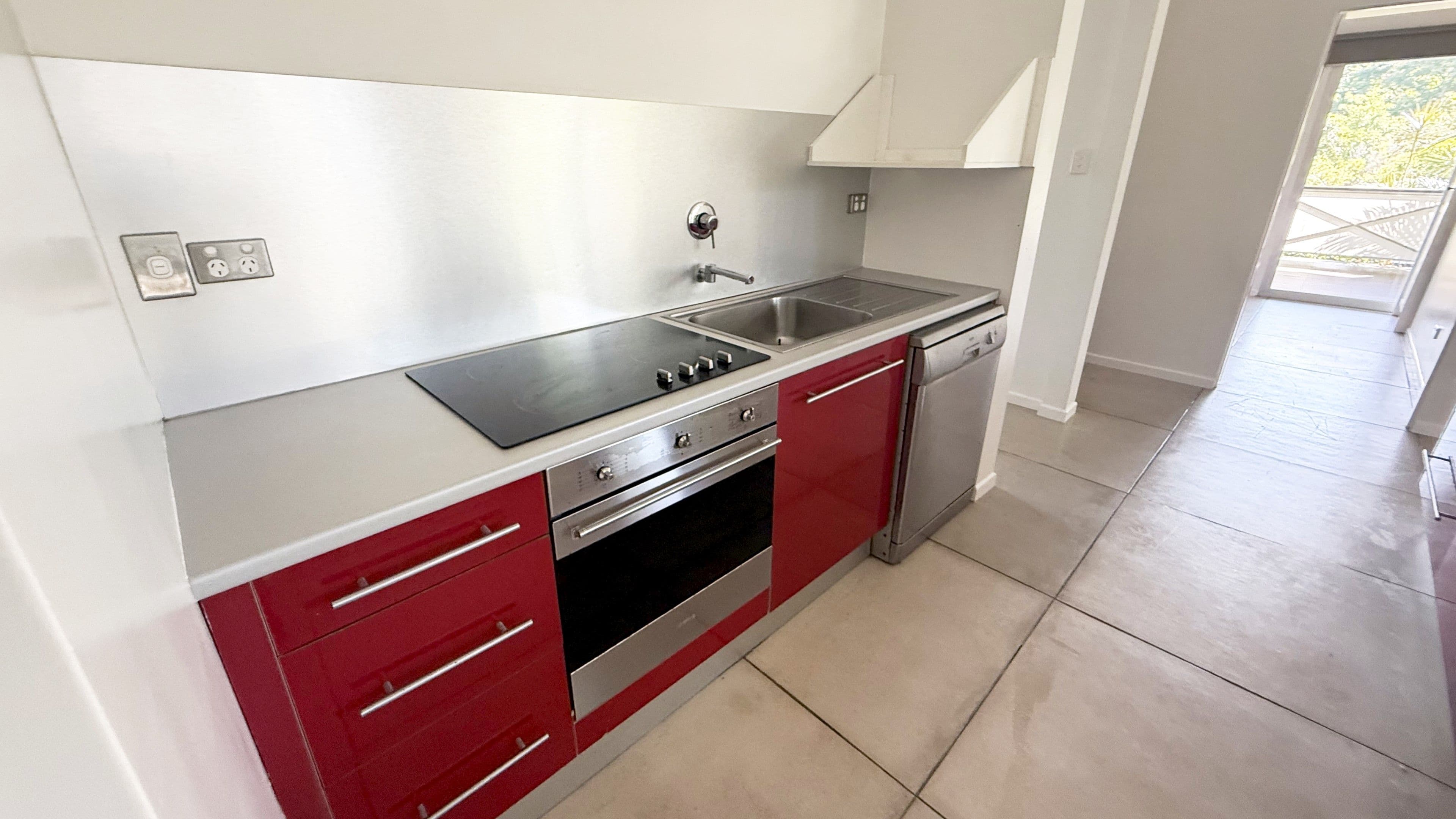20 Southward Street, Mission Beach QLD 4852, Mission Beach - Thumbnail 3
