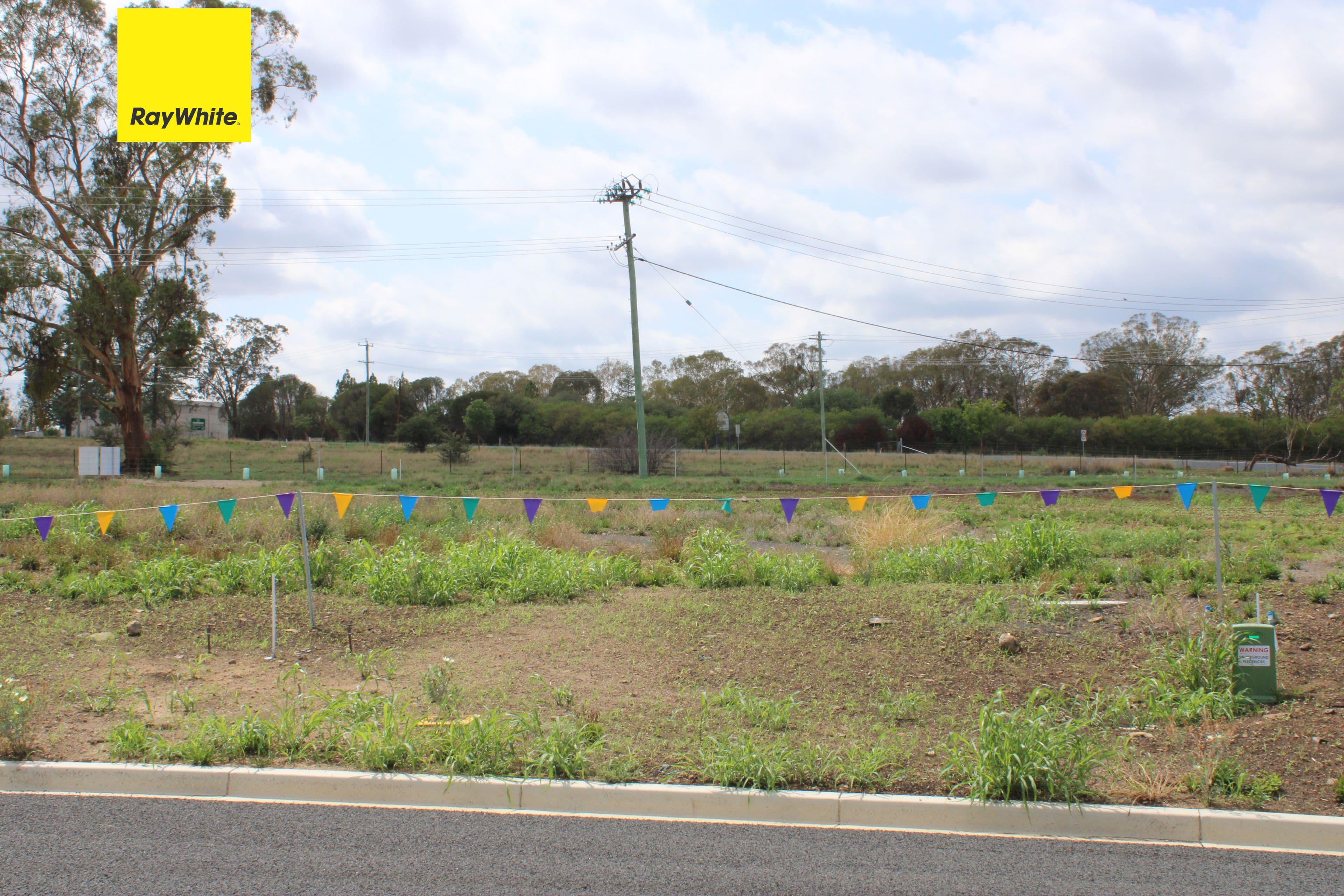 81 Mather Street, Inverell NSW 2360, Inverell - Image 1