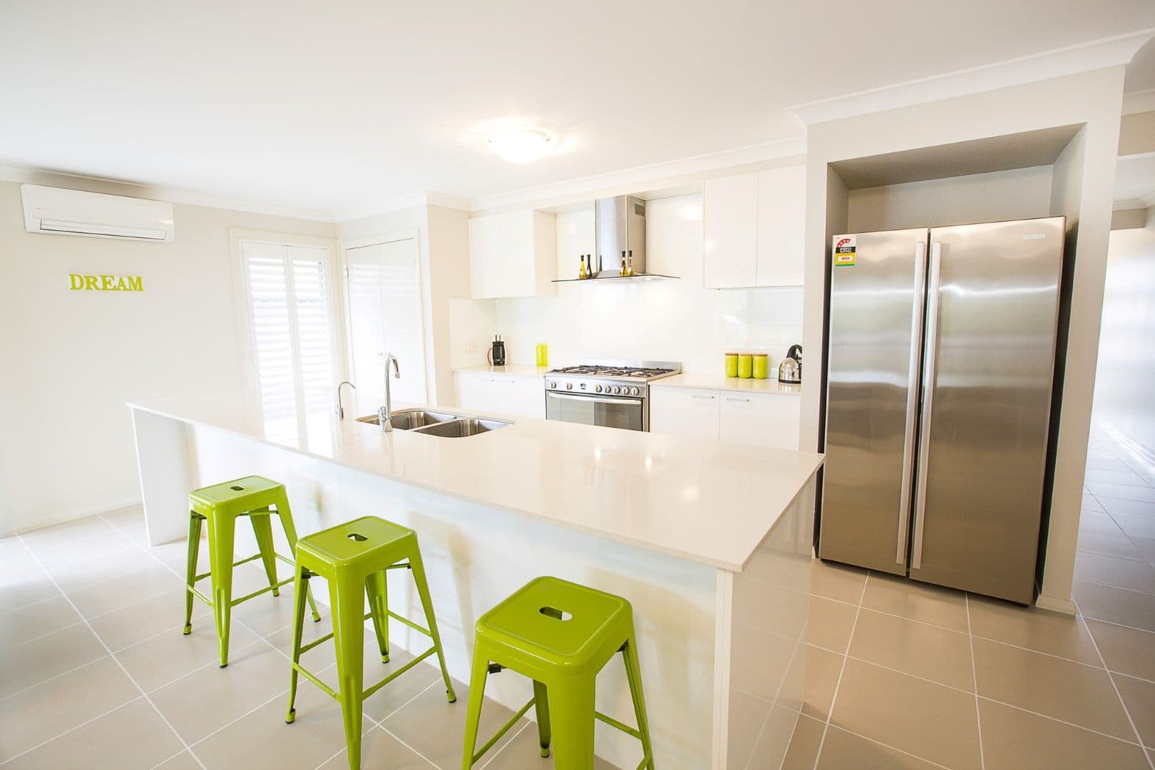 4 Blue View Terrace, Glenmore Park - Thumbnail 3