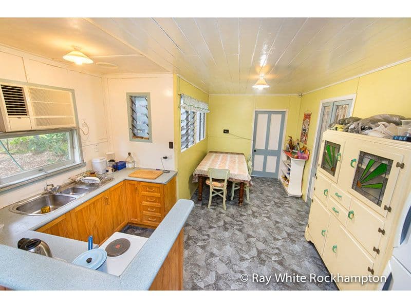 151 Caroline Street, THE RANGE QLD 4700, The Range - Thumbnail 5