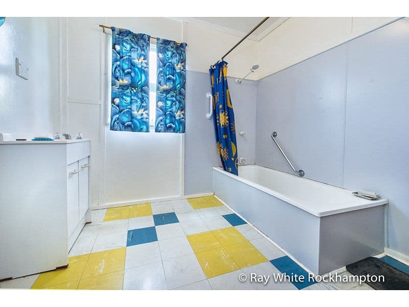 151 Caroline Street, THE RANGE QLD 4700, The Range - Thumbnail 6