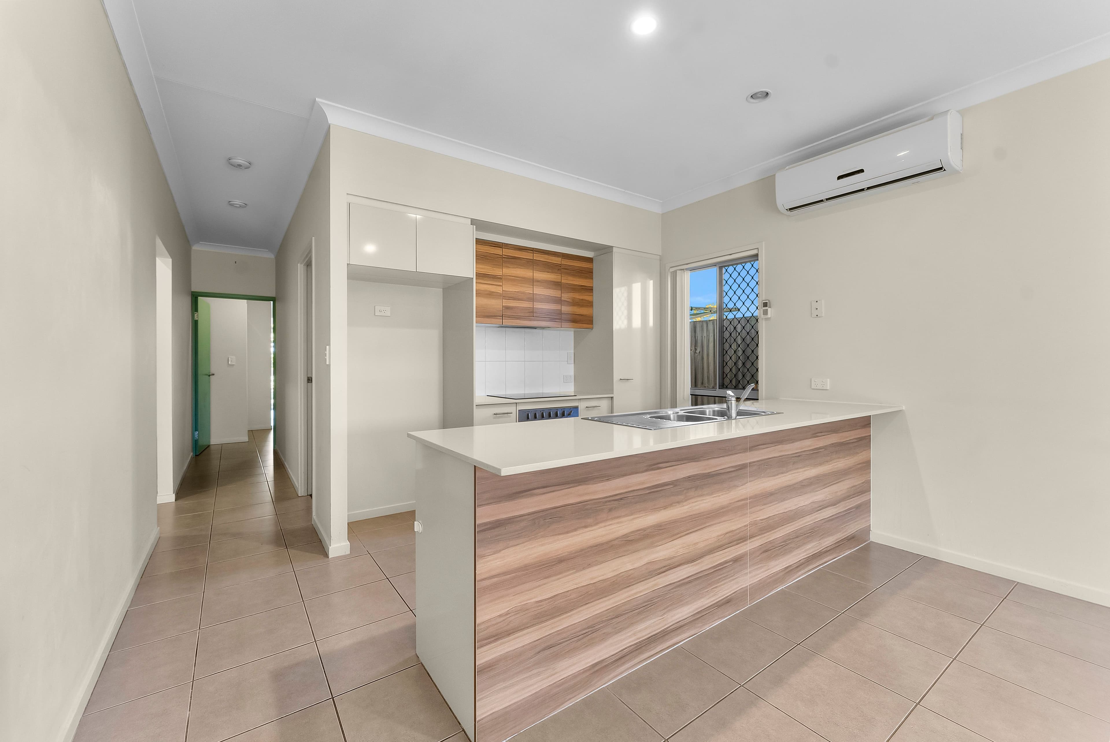 5 Cascades Street, North Lakes QLD 4509, North Lakes - Thumbnail 3