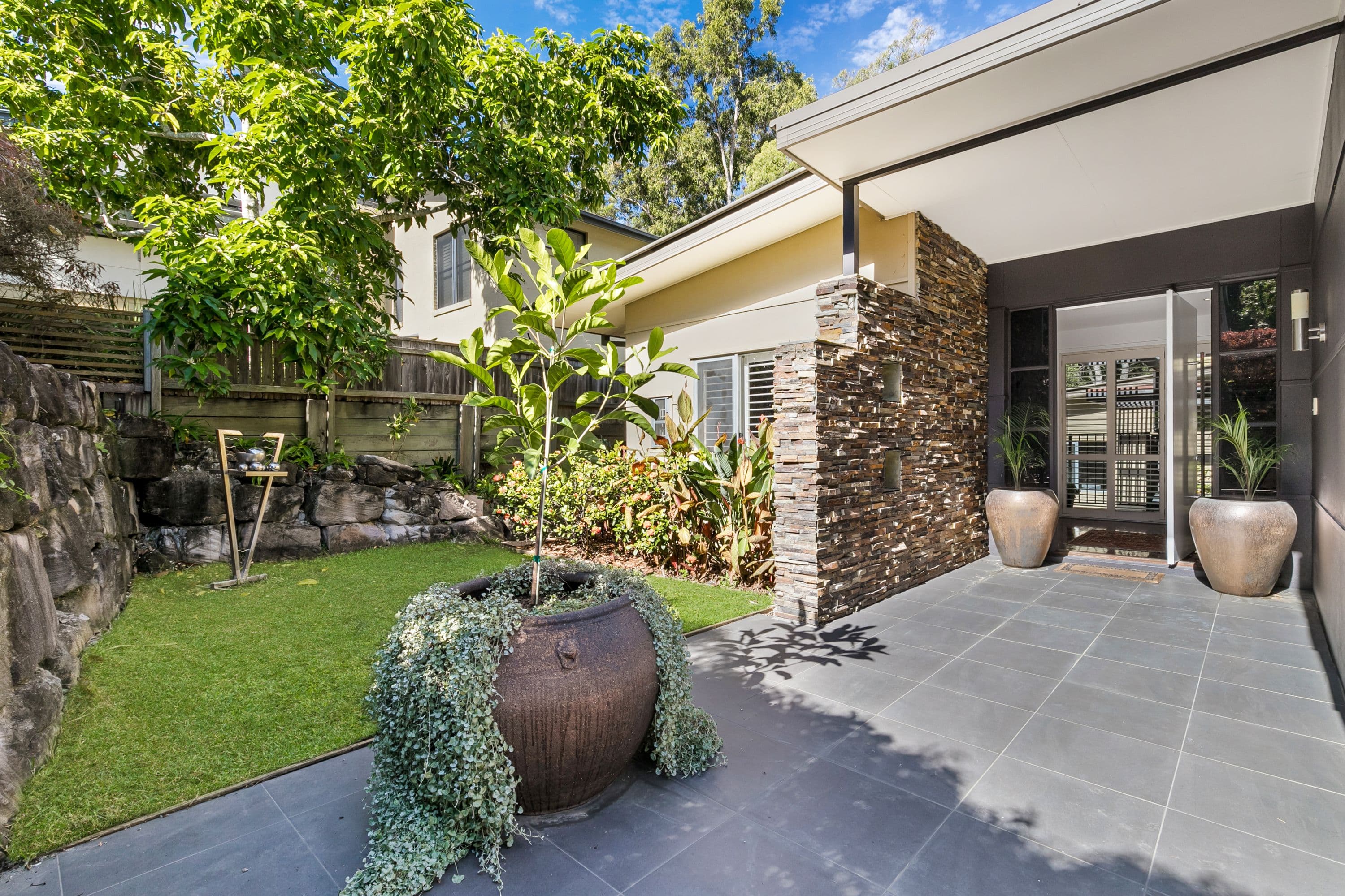 14 Sands Place, Chapel Hill QLD 4069, Chapel Hill - Thumbnail 2
