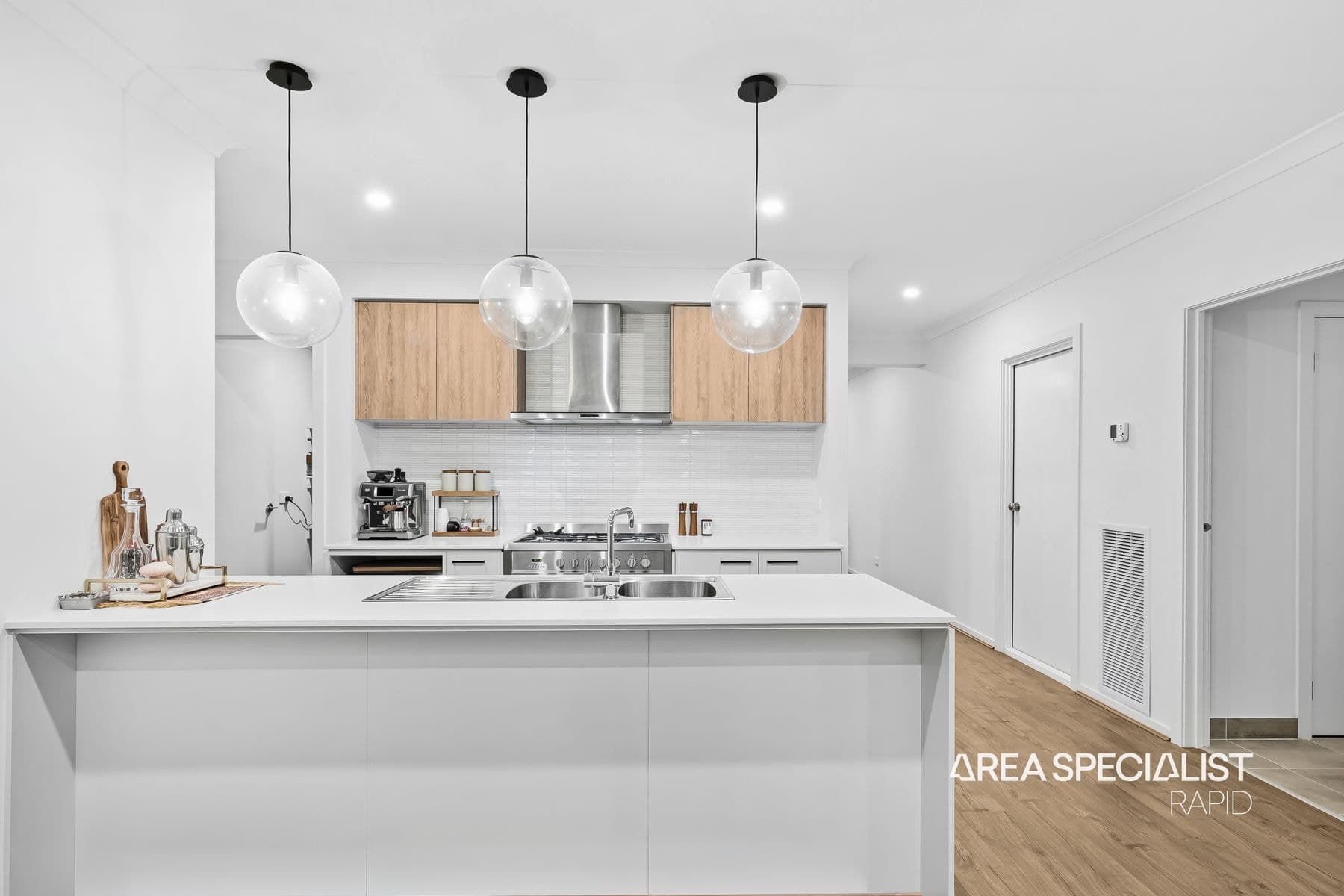 18 Bambusa Way, Clyde North, VIC 3978, Clyde North - Thumbnail 5