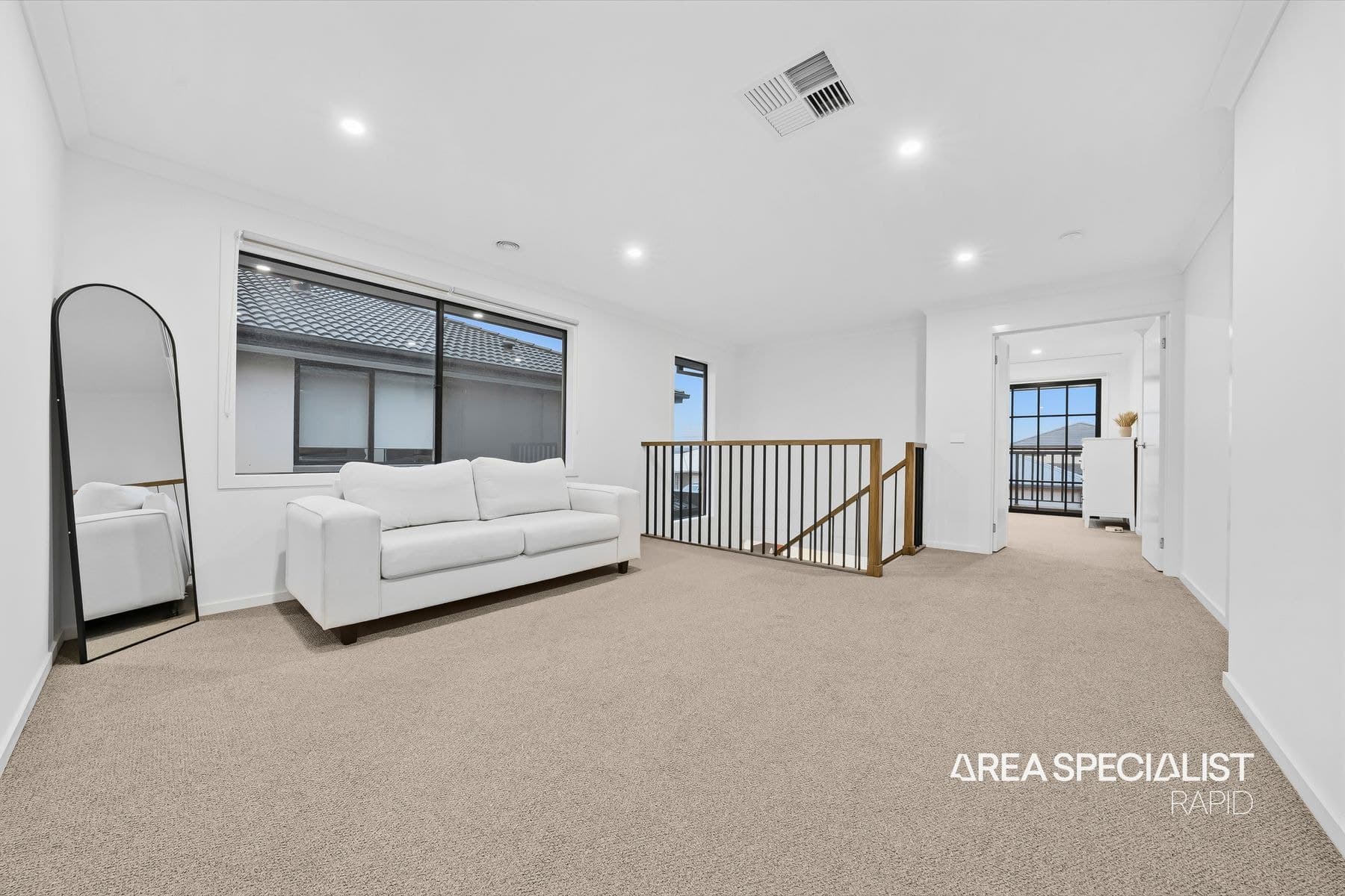 18 Bambusa Way, Clyde North, VIC 3978, Clyde North - Thumbnail 8