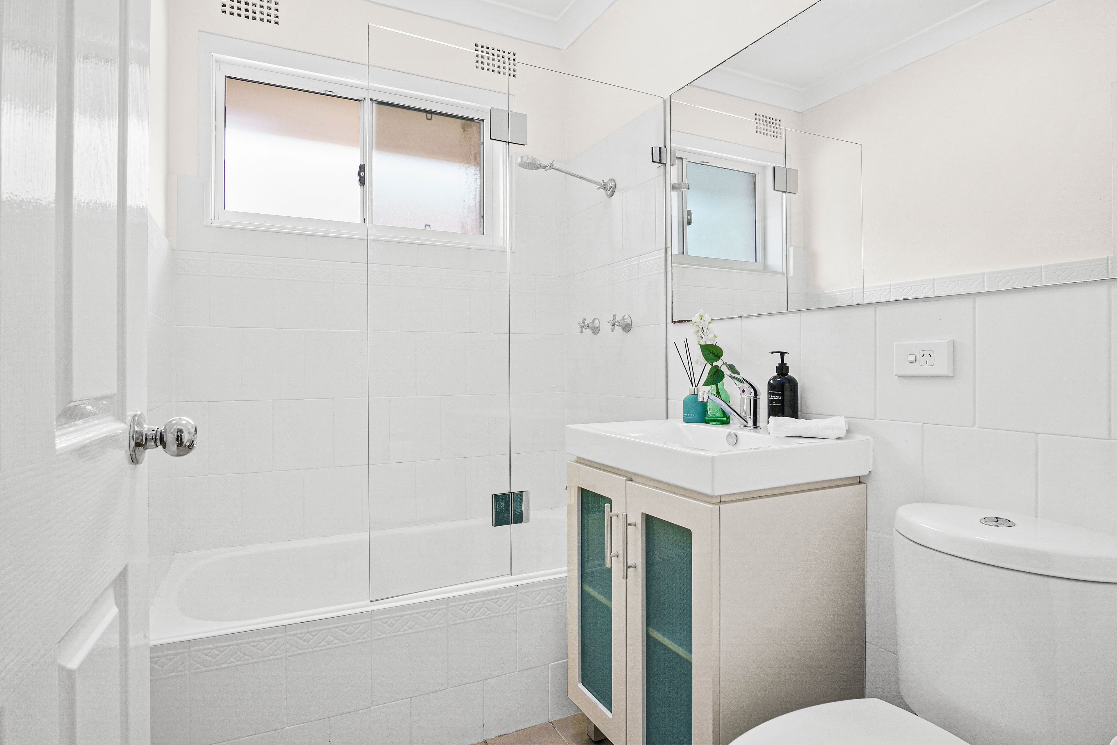 33 Oxford Street, Mortdale NSW 2223, Mortdale - Thumbnail 8