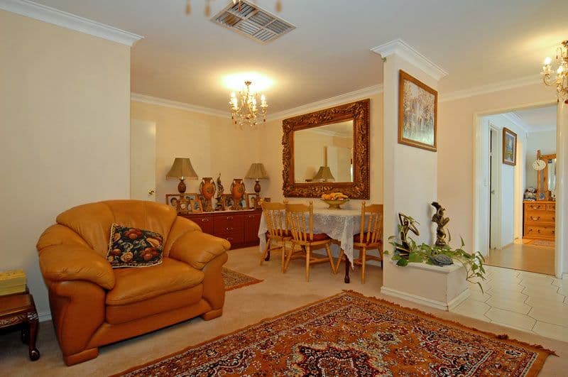 33 Roseheath Boulevard, KIARA WA 6054, Kiara - Thumbnail 3
