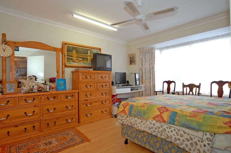 33 Roseheath Boulevard, KIARA WA 6054, Kiara - Thumbnail 7