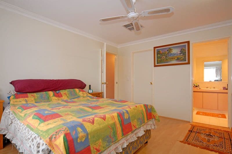 33 Roseheath Boulevard, KIARA WA 6054, Kiara - Thumbnail 8